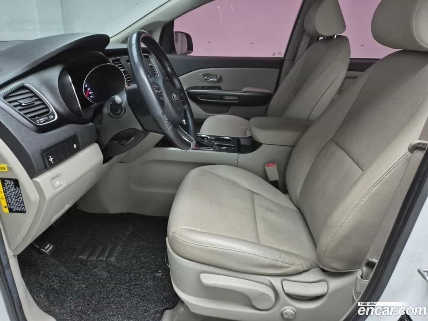 Canival Kia 2018.9-OPTION-015