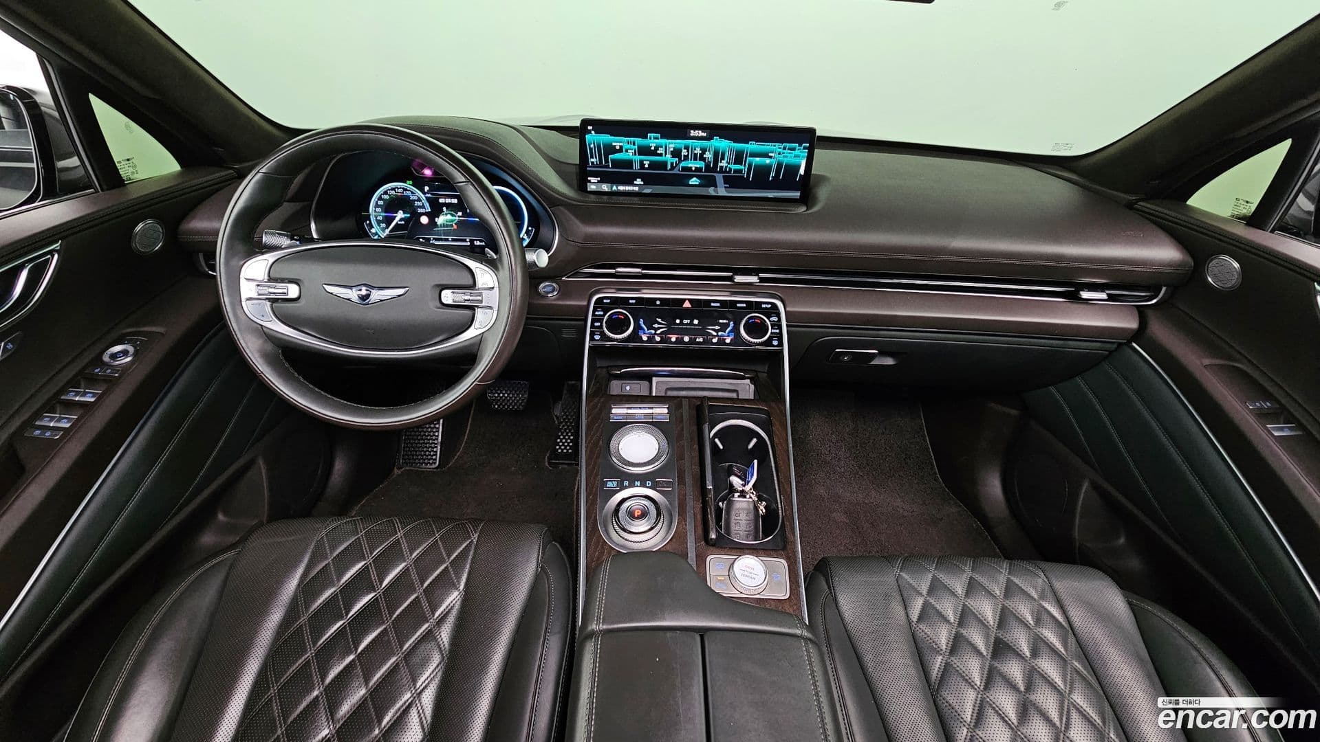 Main__Slider__Photo:GV80 Genesis 2022.0-6