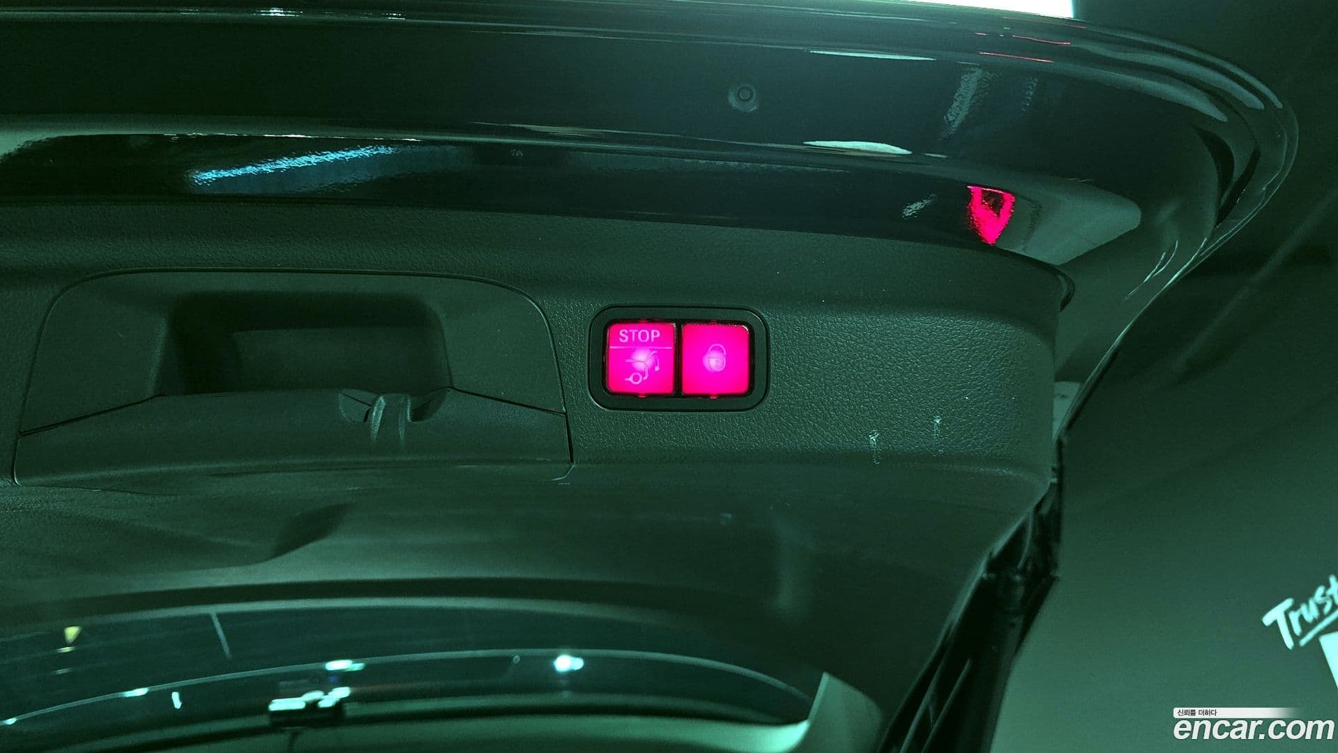 Main__Slider__Photo:GLE-Class Mercedes-Benz 2020.4-19