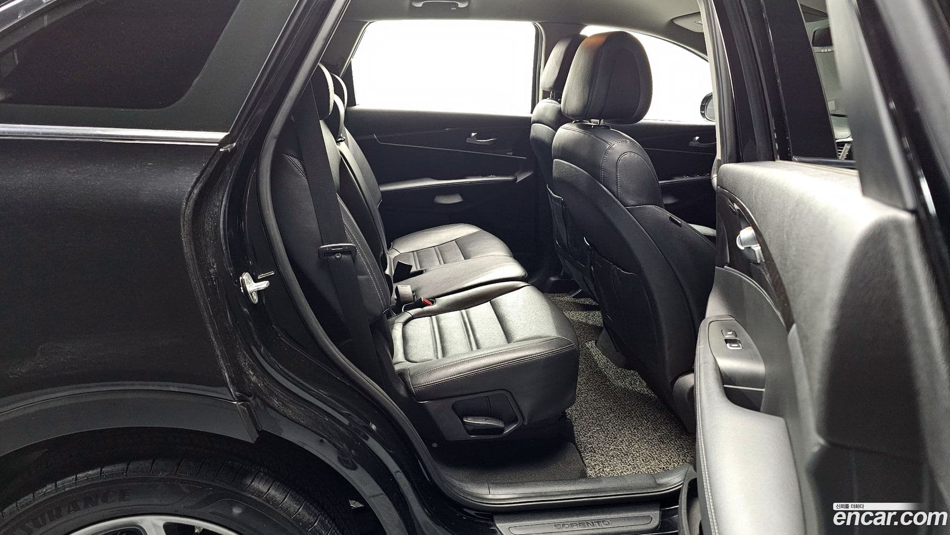 Main__Slider__Photo:Sorento Kia 2016.5-11