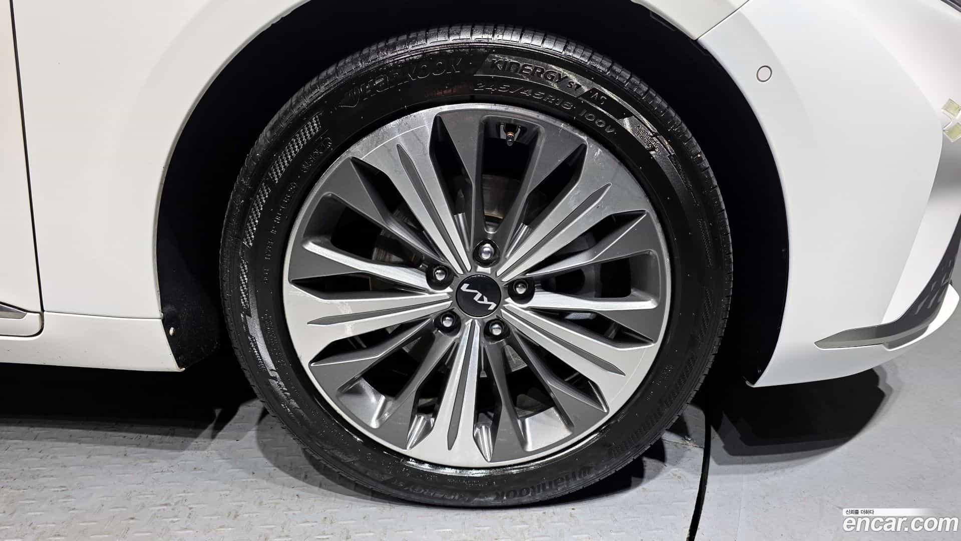 K8 Kia 2023.0-OUTER-005