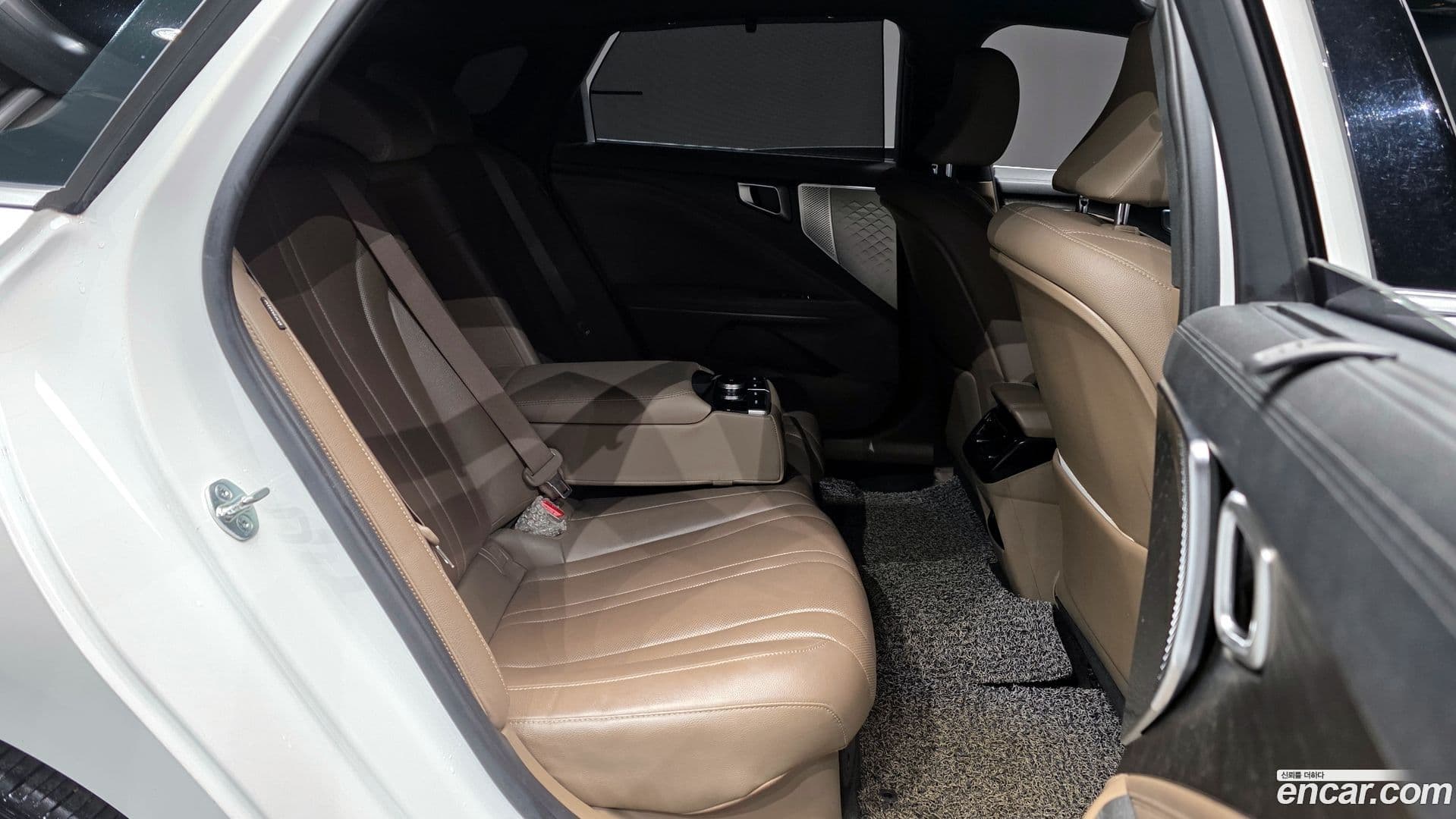 Main__Slider__Photo:K8 Kia 2023.0-11