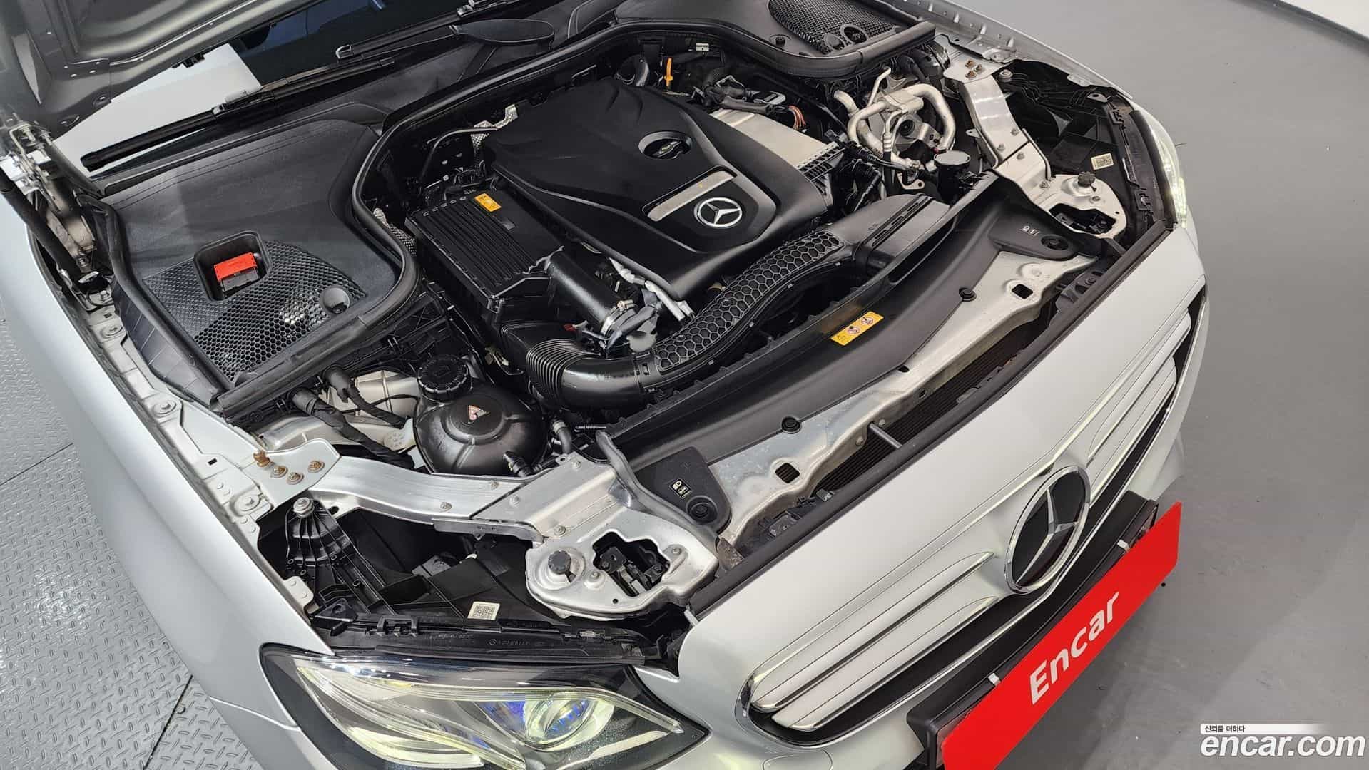 E-Class Mercedes-Benz 2020.5-INNER-006