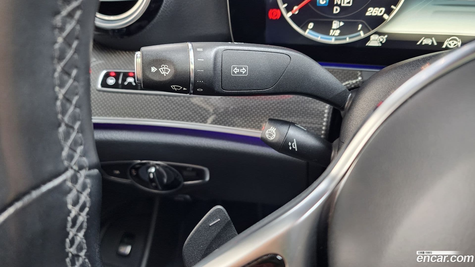 Main__Slider__Photo:E-Class Mercedes-Benz 2020.5-13