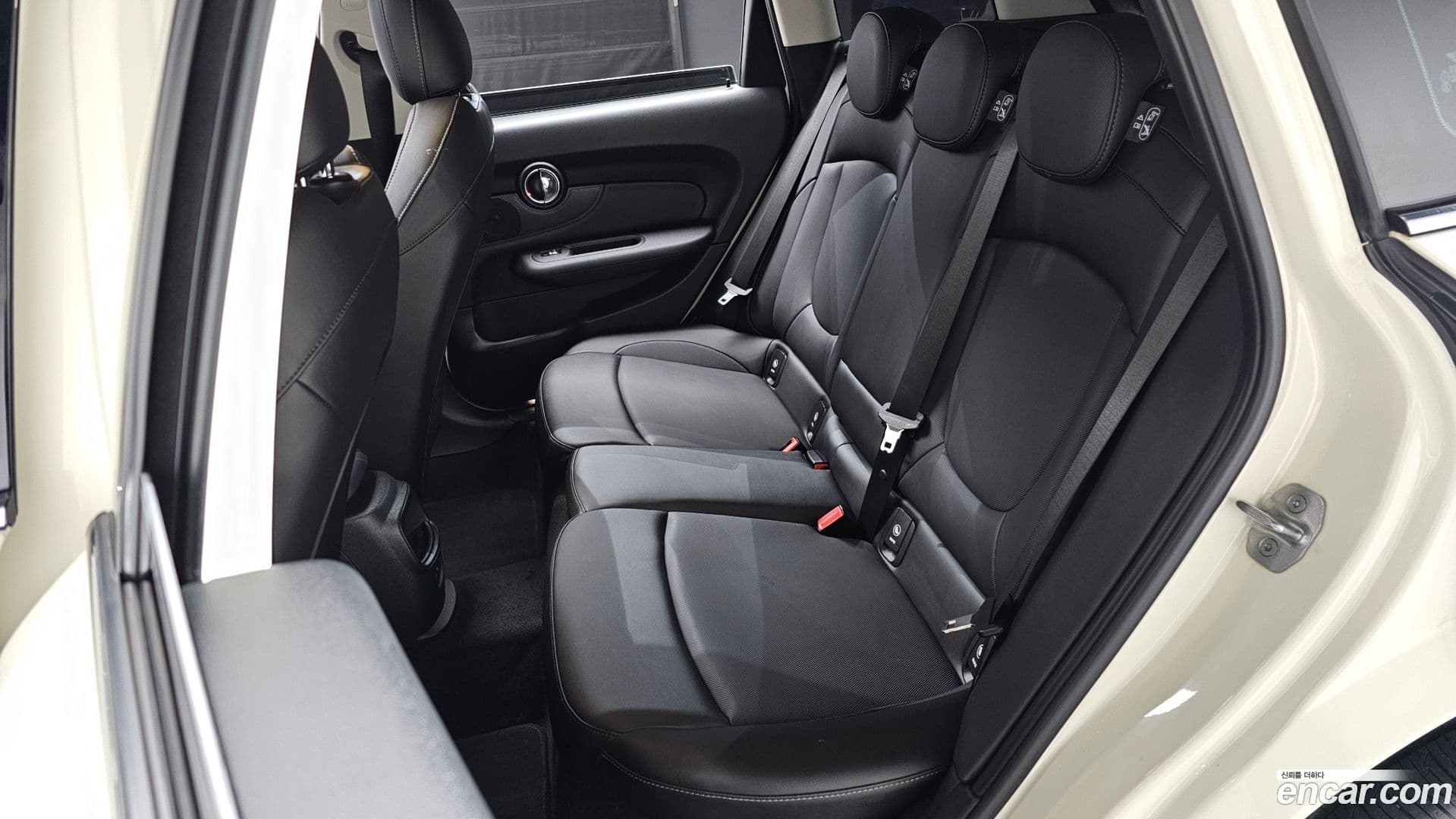 Main__Slider__Photo:Clubman Mini 2019.7-11