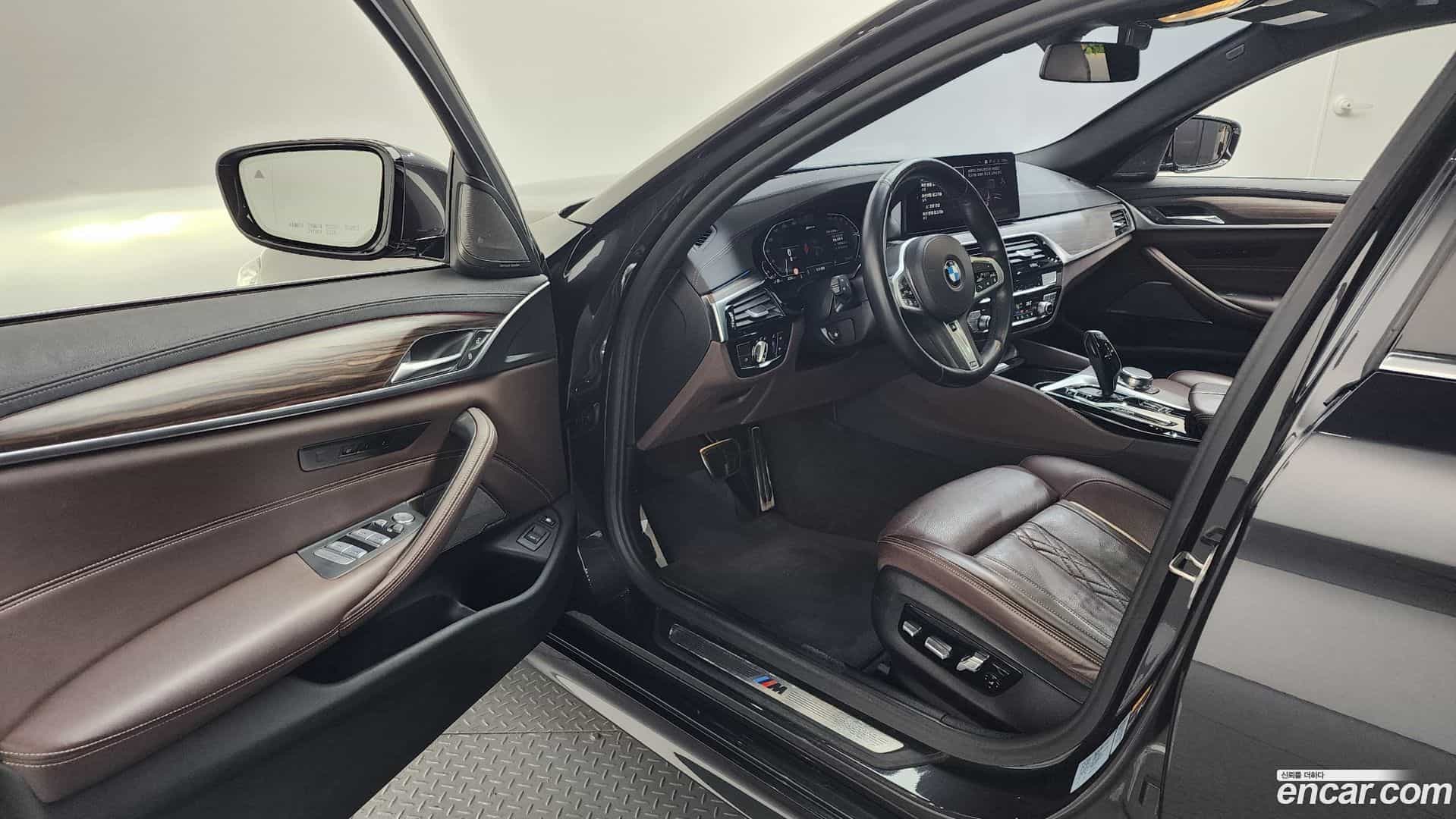 5-Series BMW 2021.0-INNER-010