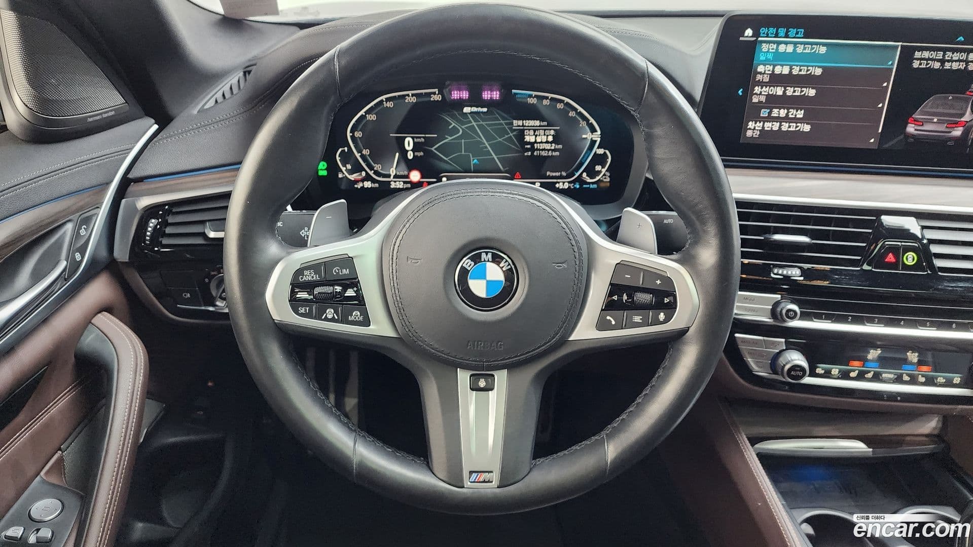 Main__Slider__Photo:5-Series BMW 2021.0-12