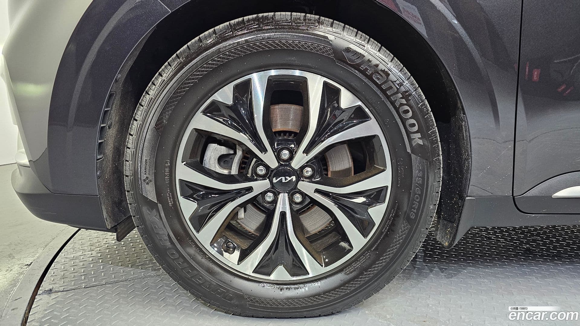 Main__Slider__Photo:Canival Kia 2023.2-4