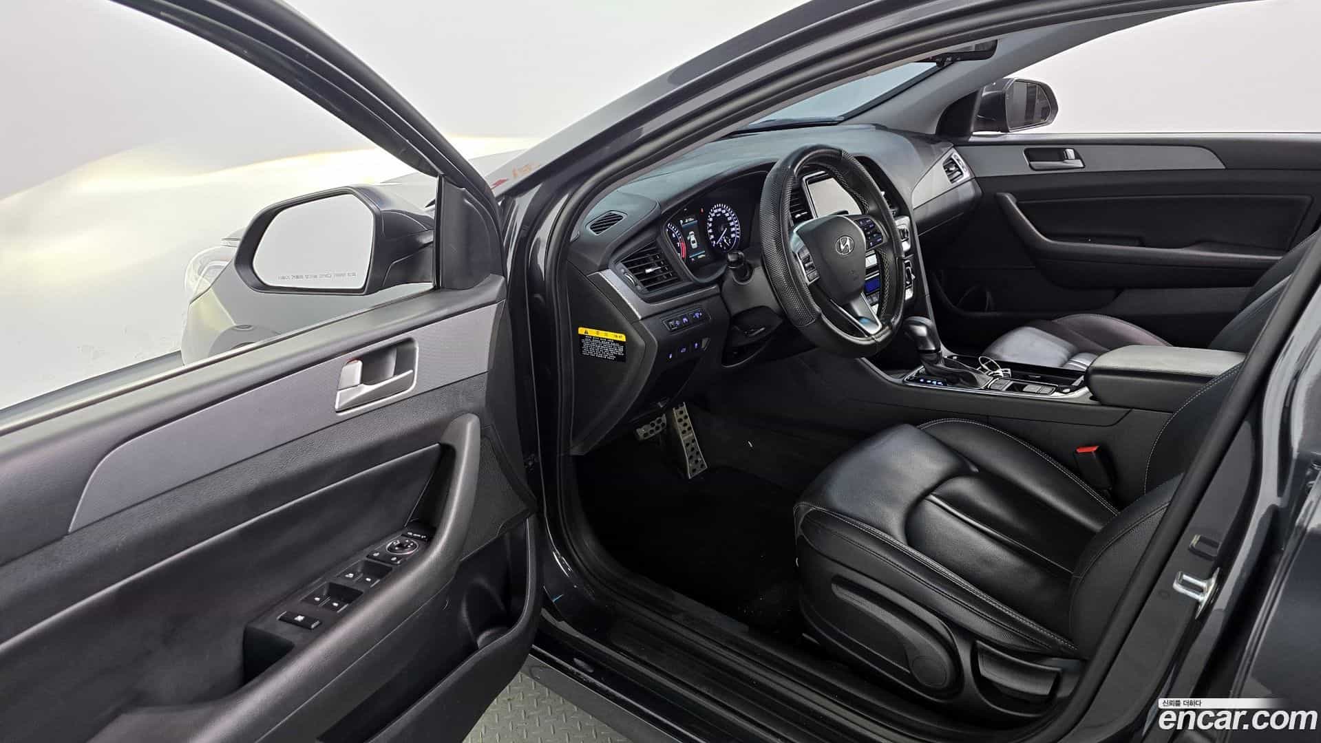 Sonata Hyundai 2018.5-INNER-010