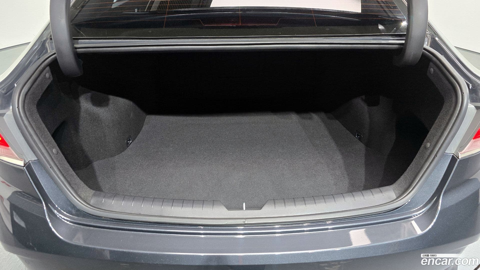 Main__Slider__Photo:Sonata Hyundai 2018.5-19