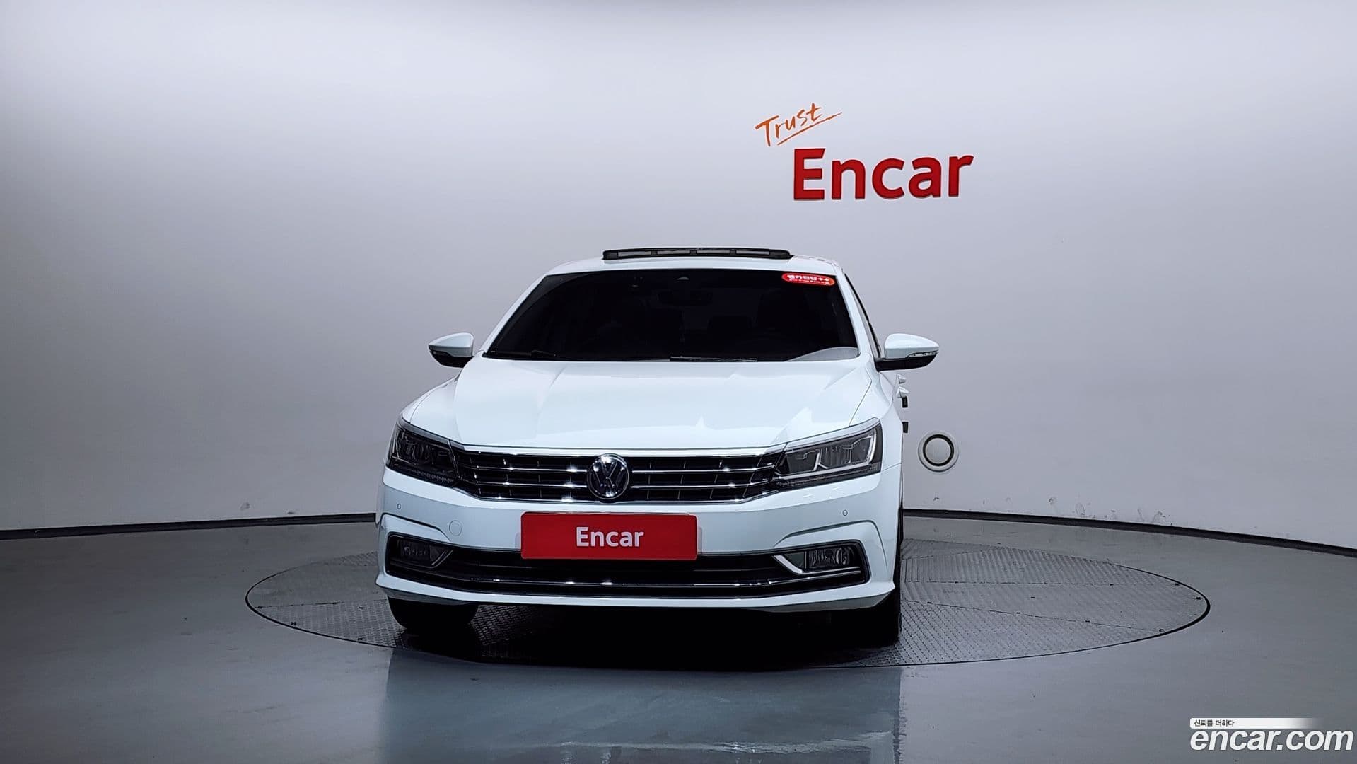 Main__Slider__Photo:Passat Volkswagen 2018.9-2