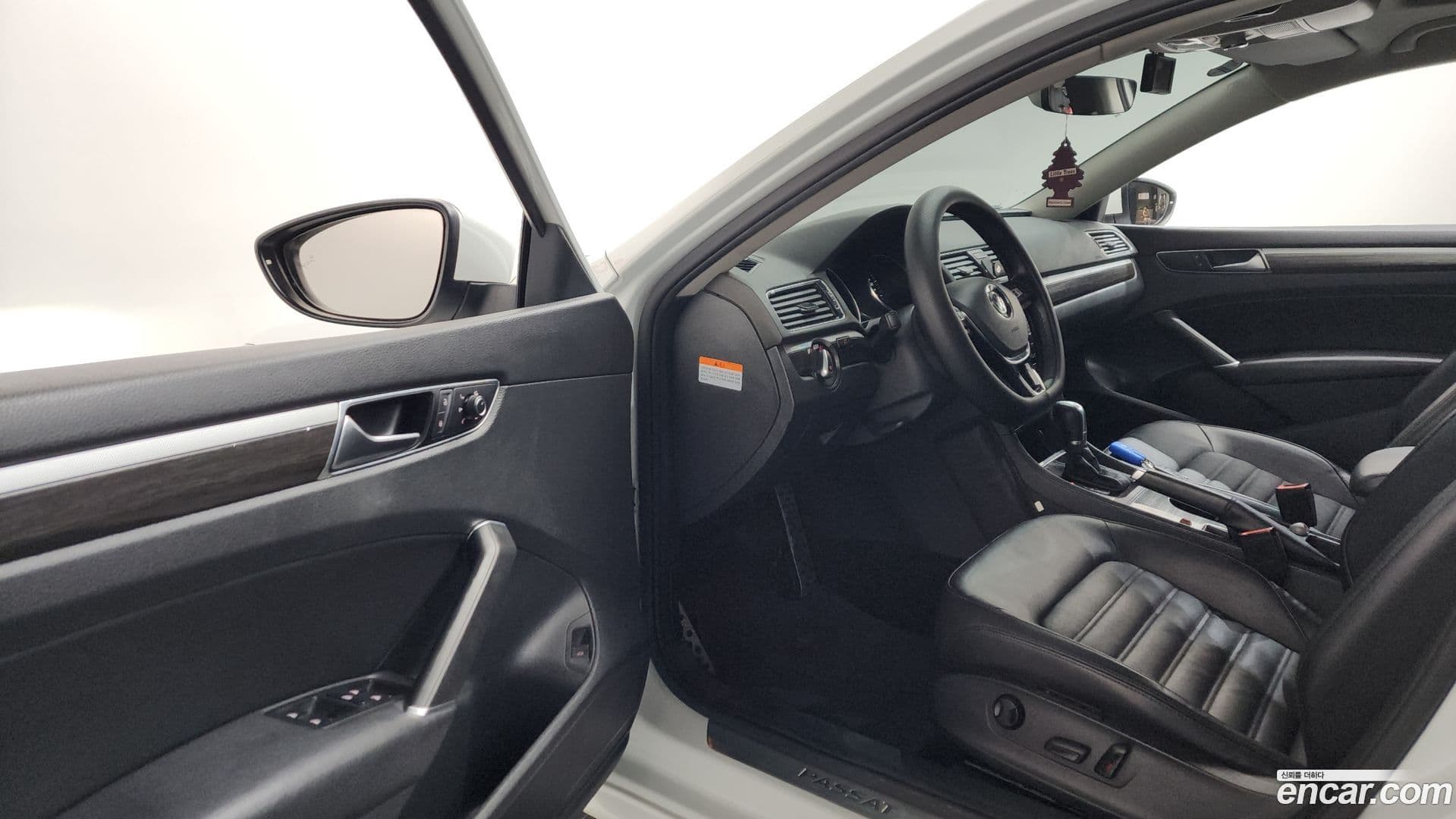 Main__Slider__Photo:Passat Volkswagen 2018.9-9