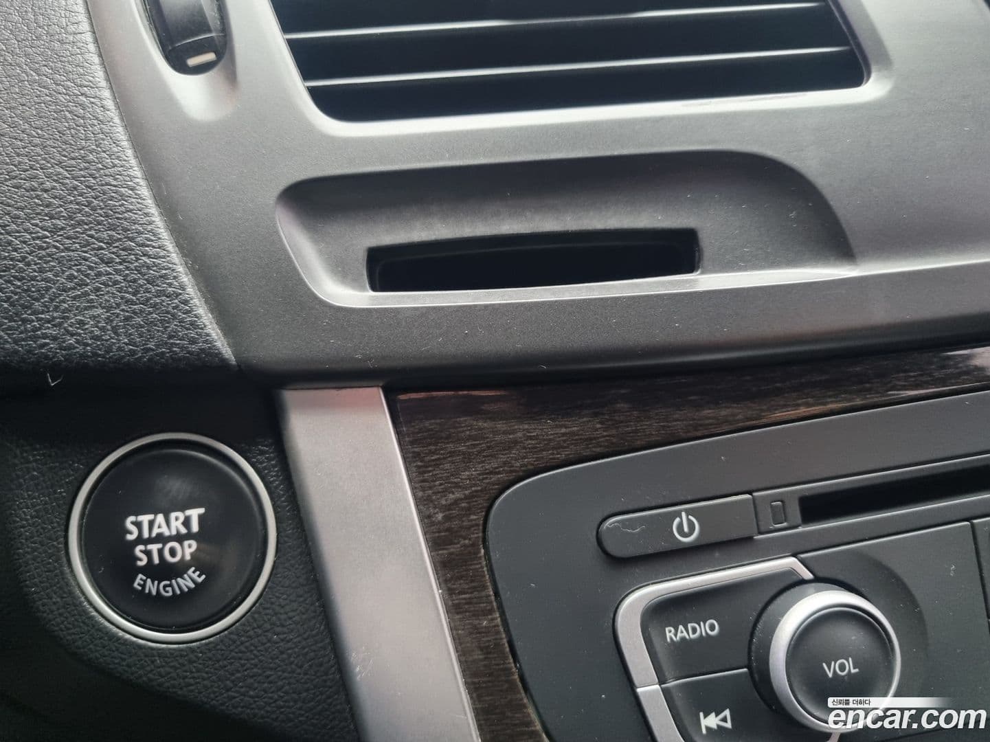 Main__Slider__Photo:SM5 Renault-KoreaSamsung 2015.1-12