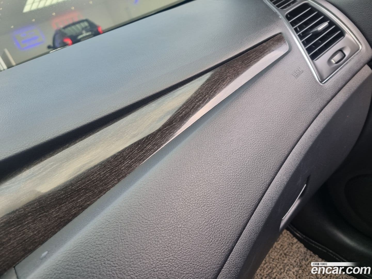 Main__Slider__Photo:SM5 Renault-KoreaSamsung 2015.1-16