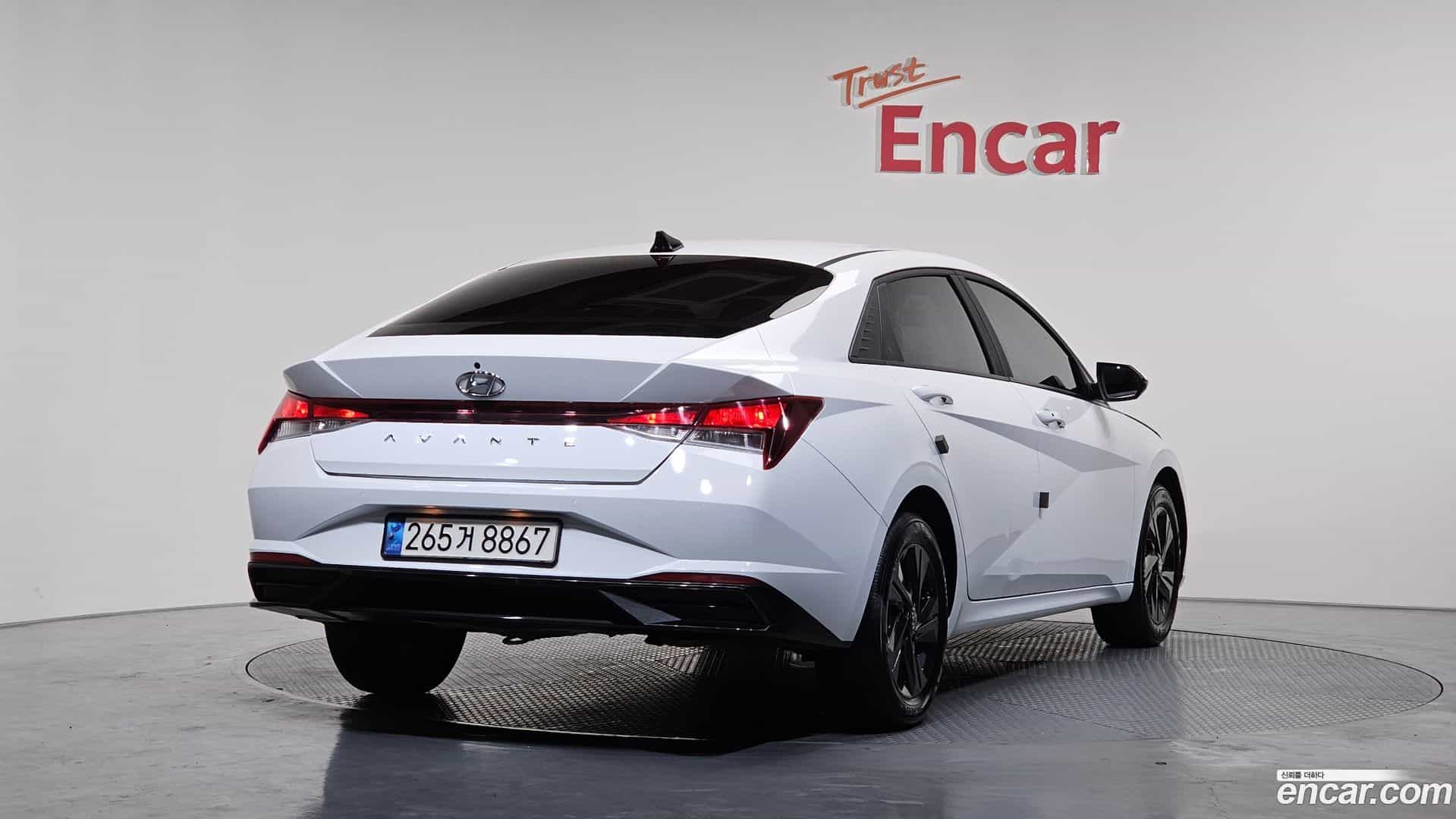 AVANTE Hyundai 2023.1-OUTER-002