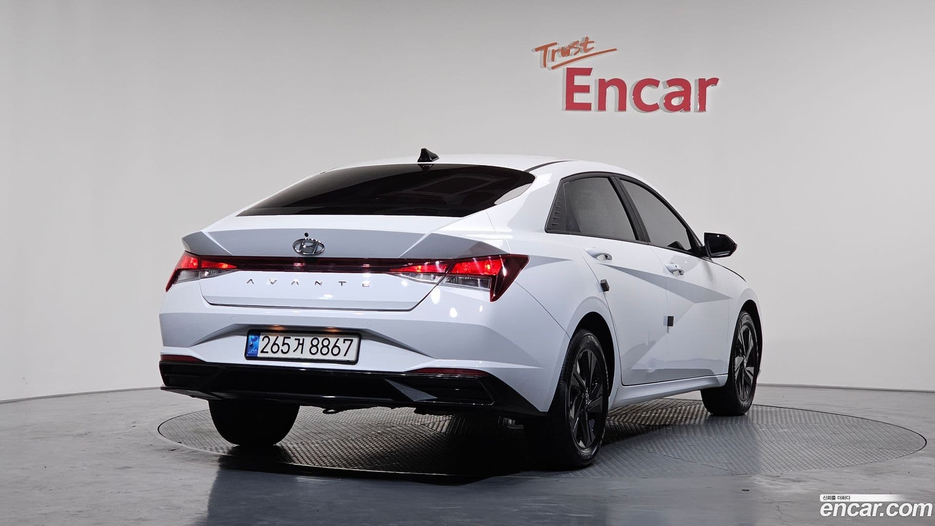 Main__Slider__Photo:AVANTE Hyundai 2023.1-1