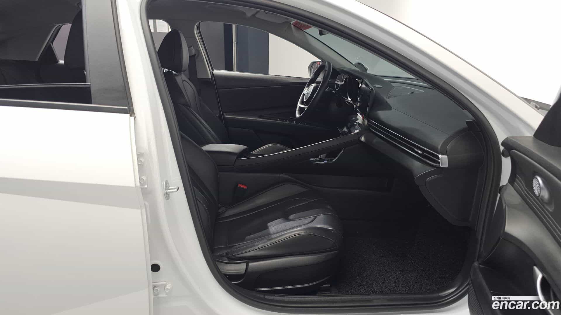 AVANTE Hyundai 2023.1-OPTION-015