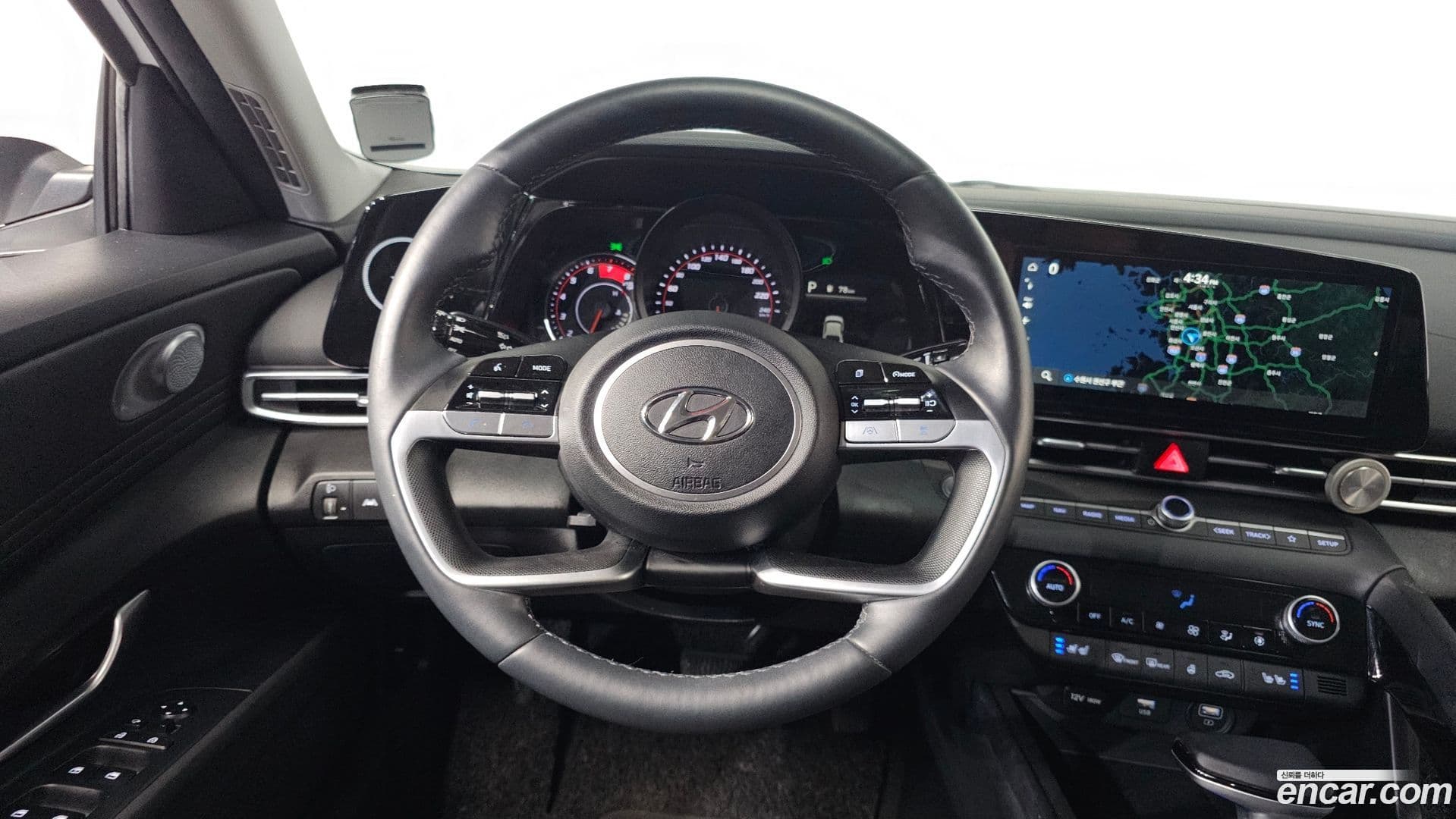 Main__Slider__Photo:AVANTE Hyundai 2023.1-13