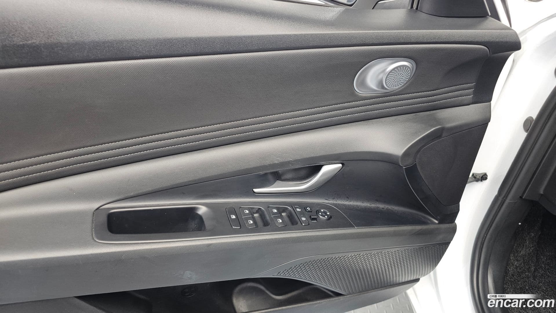 Main__Slider__Photo:AVANTE Hyundai 2023.1-18