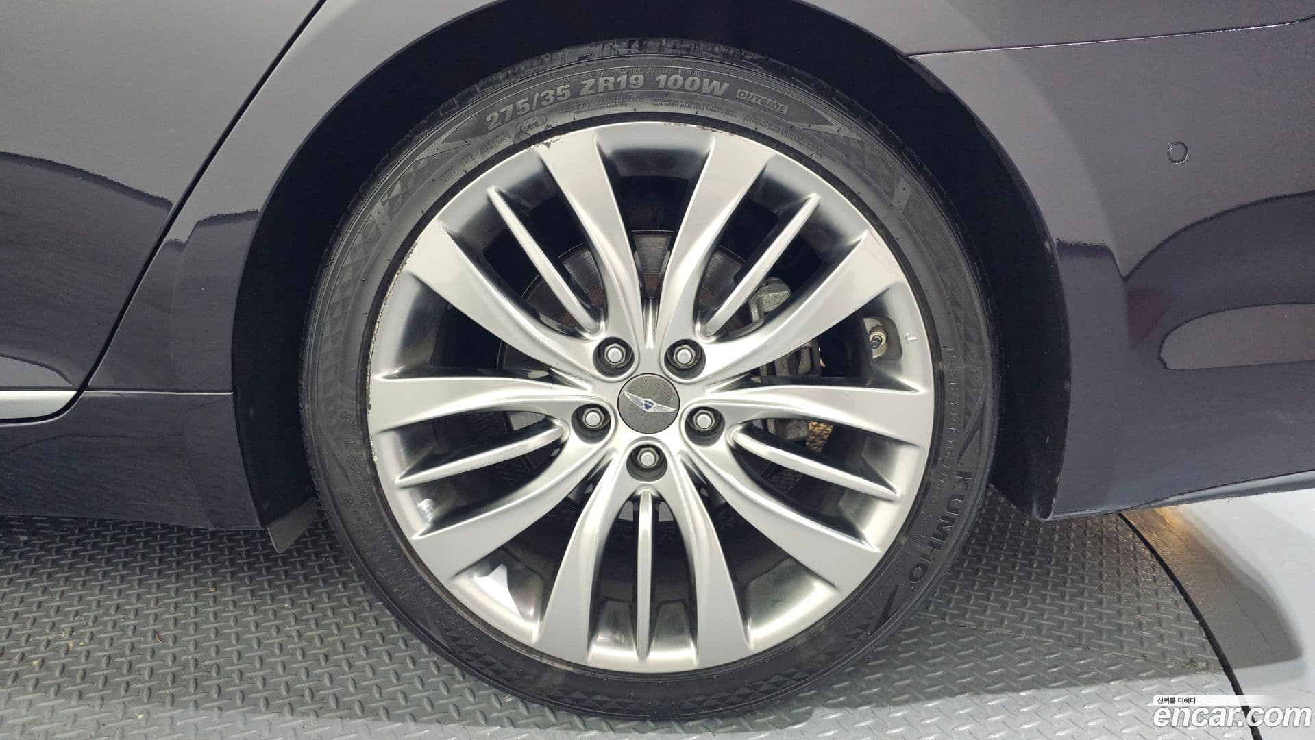 Main__Slider__Photo:Genesis Hyundai 2014.2-4