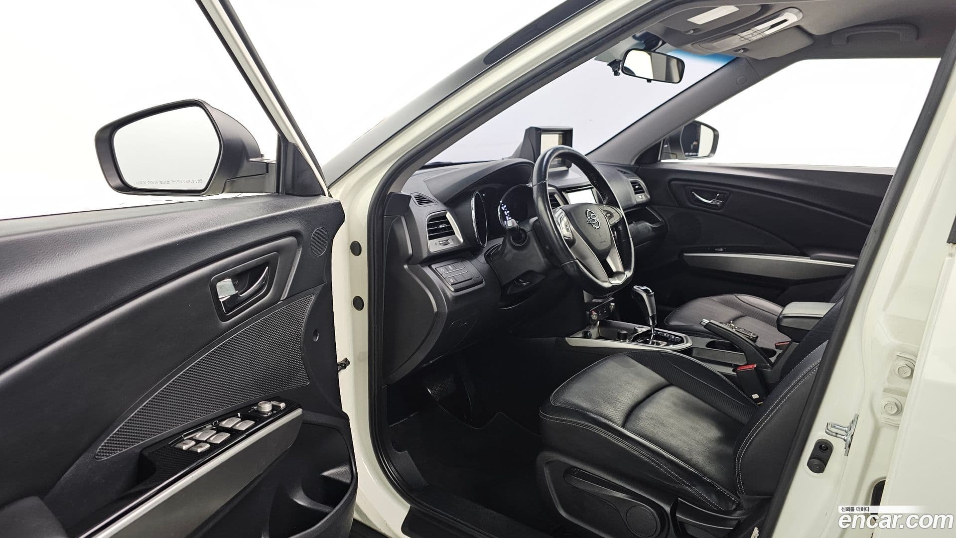 Main__Slider__Photo:TIBOLI KG_Mobility_Ssangyong 2015.1-10