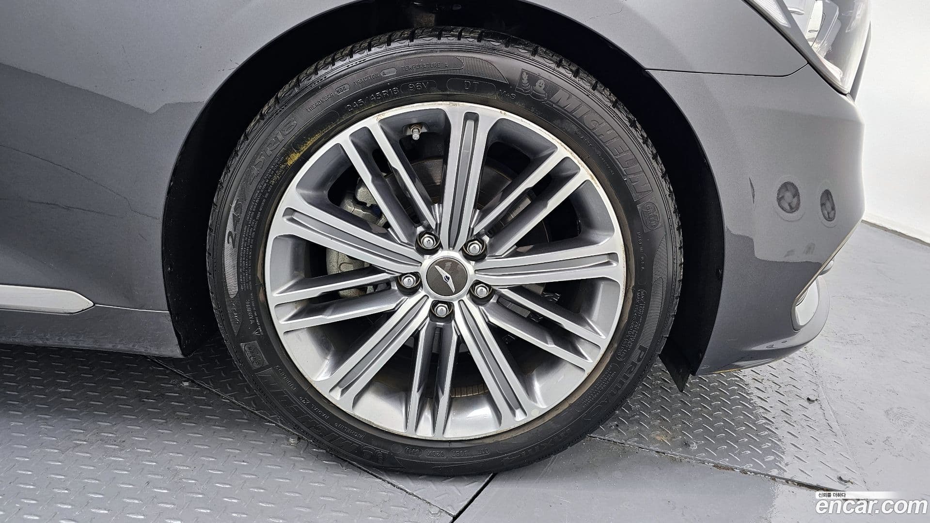 Main__Slider__Photo:G80 Genesis 2020.1-4