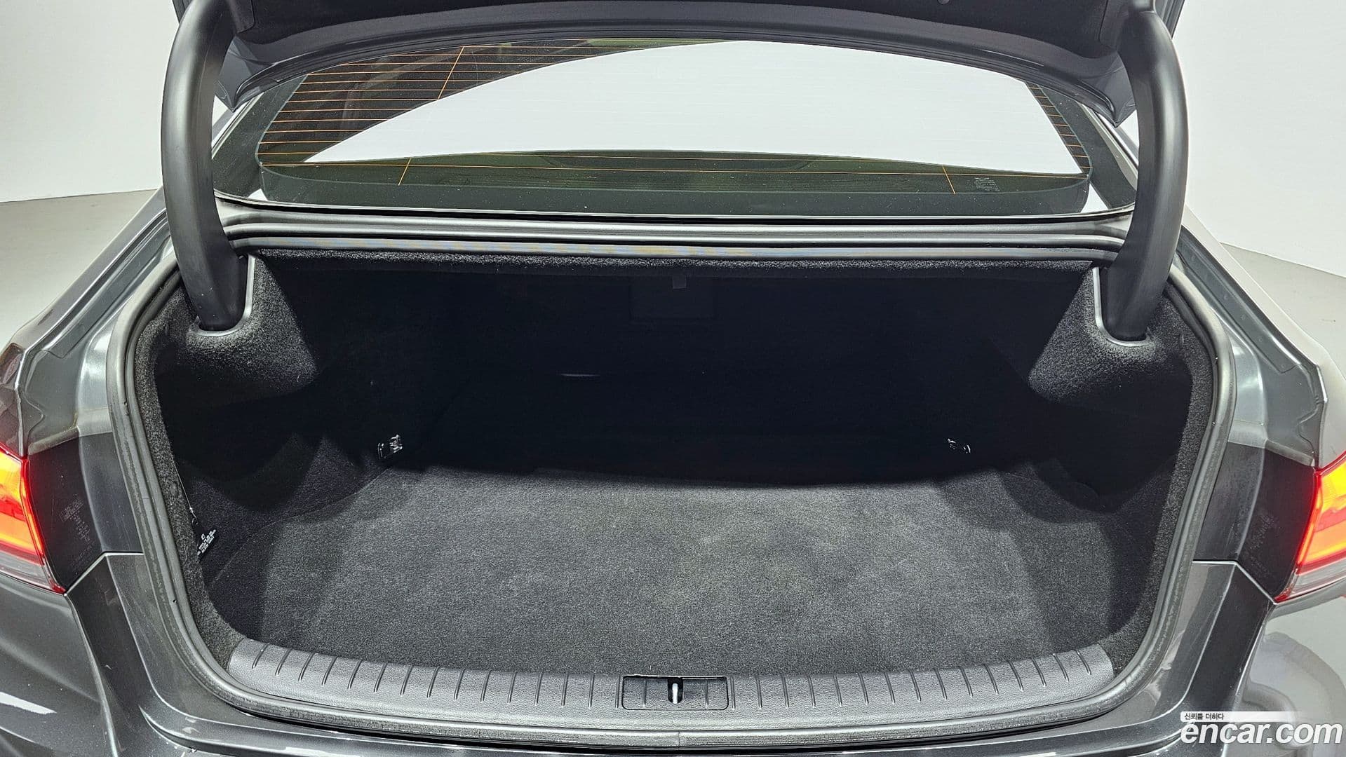 Main__Slider__Photo:G80 Genesis 2020.1-19