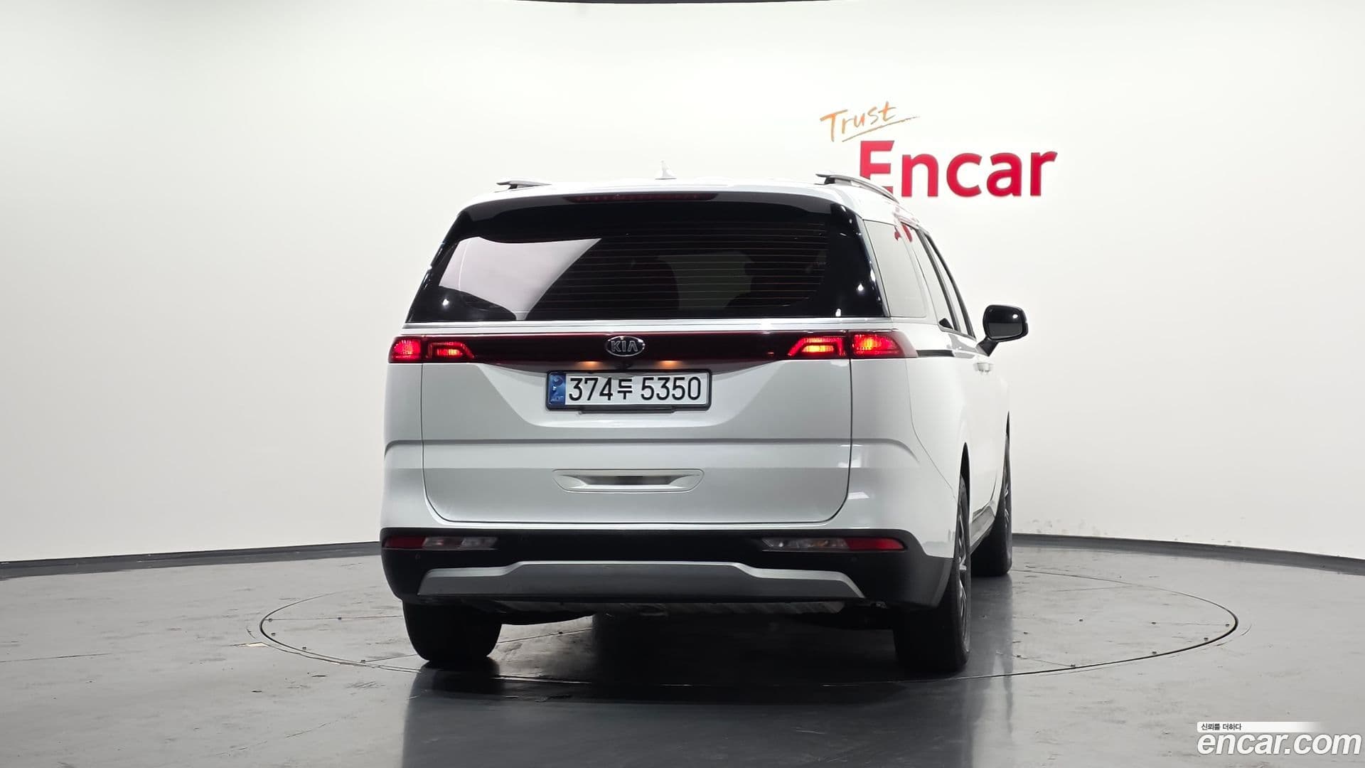 Main__Slider__Photo:Canival Kia 2020.11-3