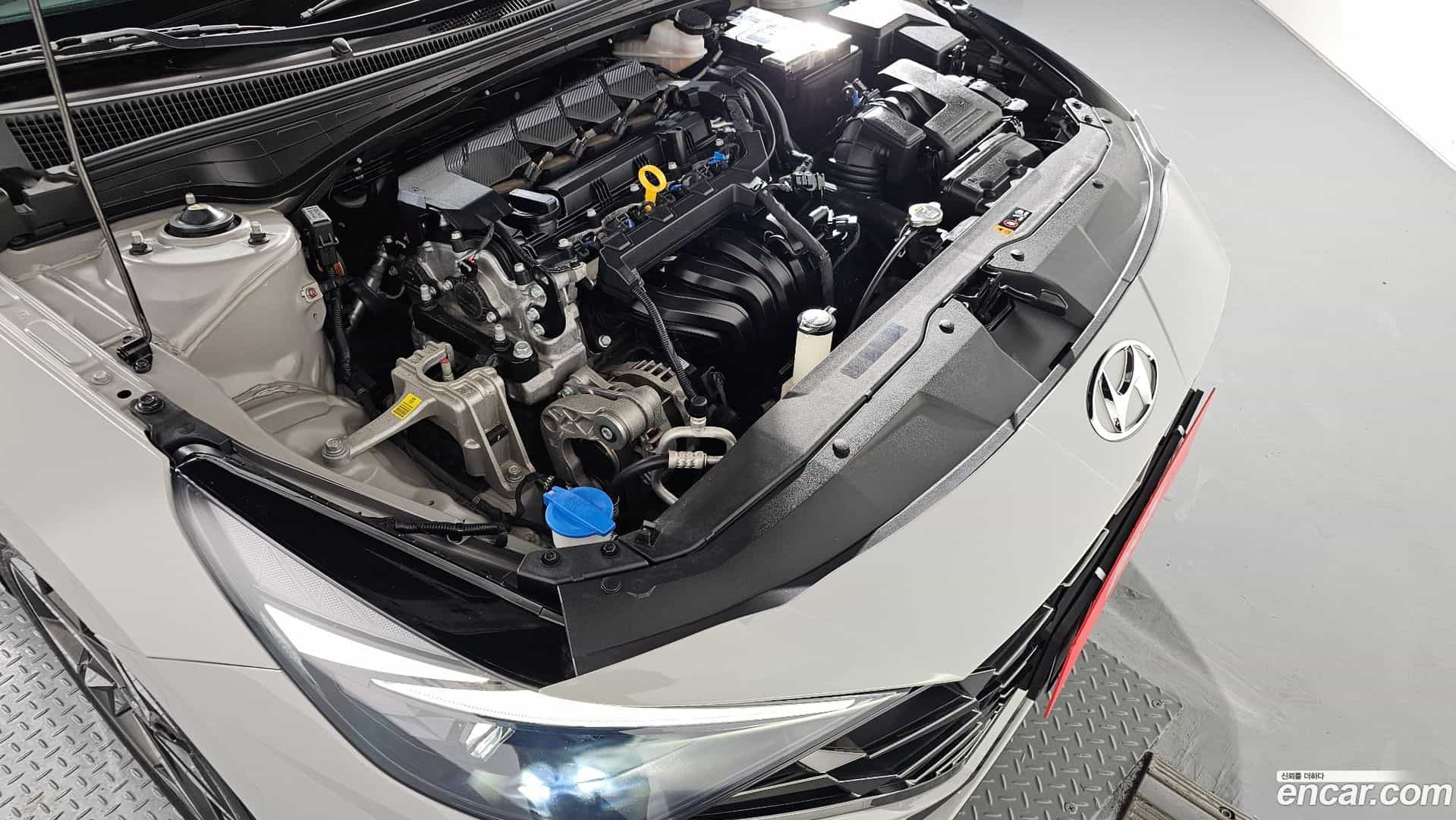 AVANTE Hyundai 2021.2-INNER-006