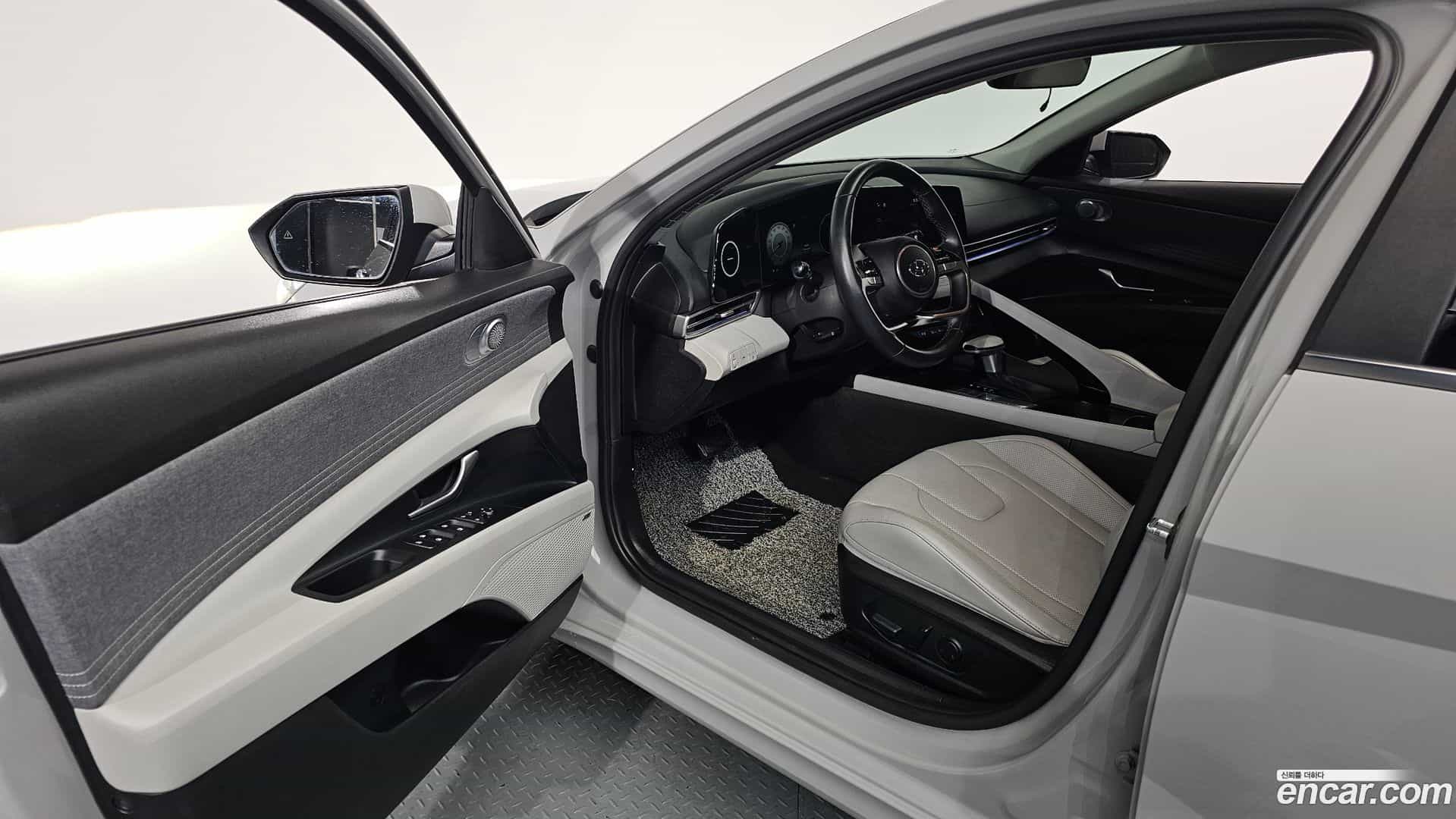 AVANTE Hyundai 2021.2-INNER-010