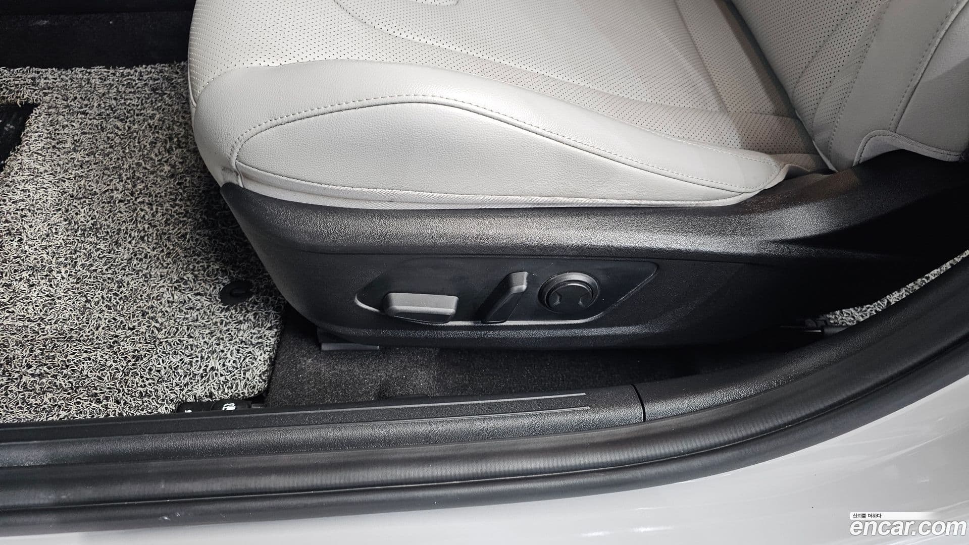 Main__Slider__Photo:AVANTE Hyundai 2021.2-17