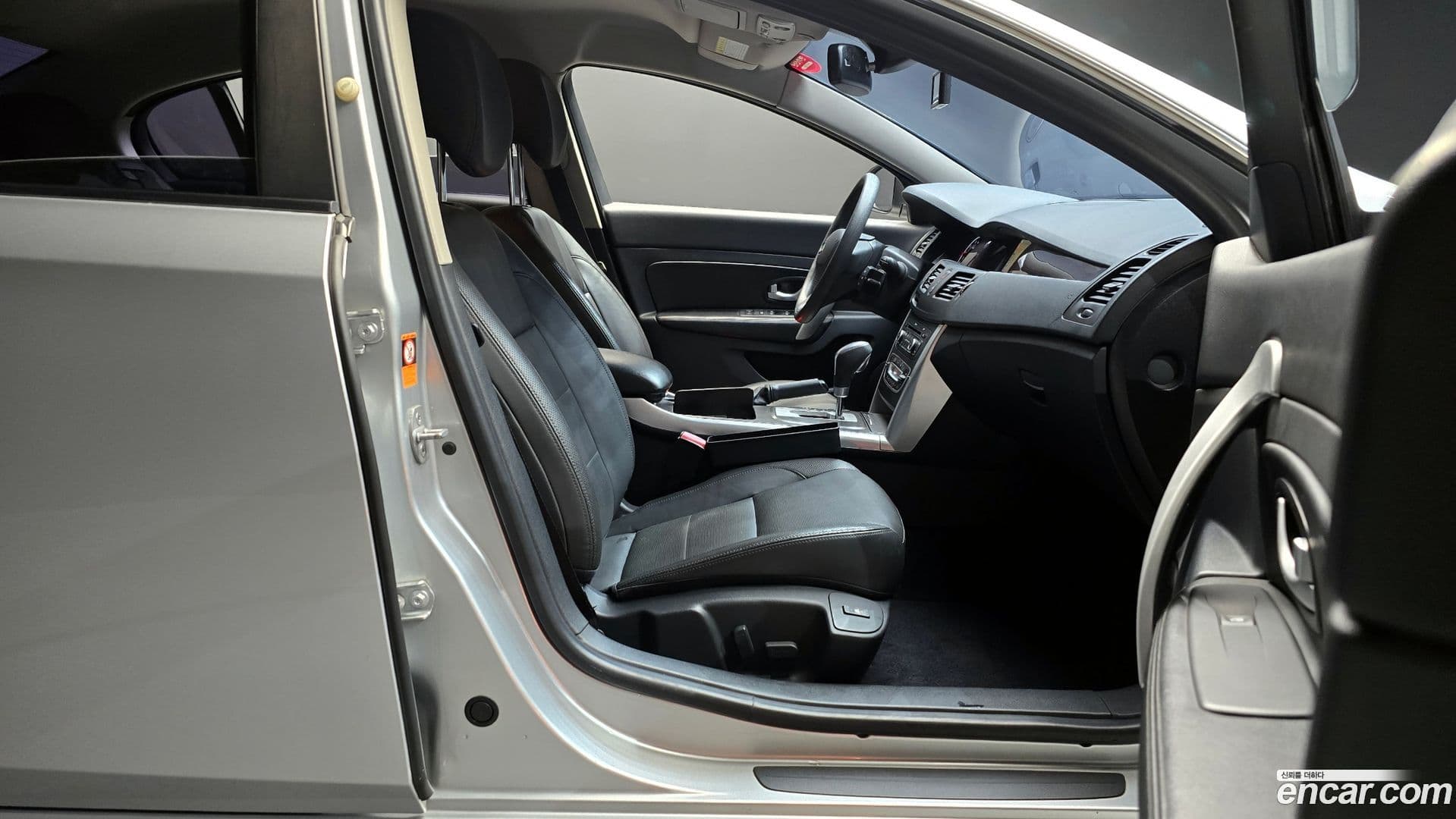 Main__Slider__Photo:SM5 Renault-KoreaSamsung 2018.5-9