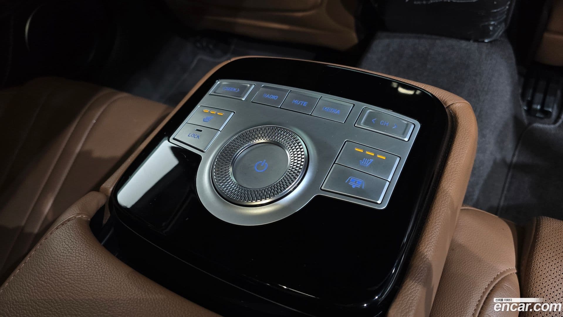 Main__Slider__Photo:G80 Genesis 2021.0-18