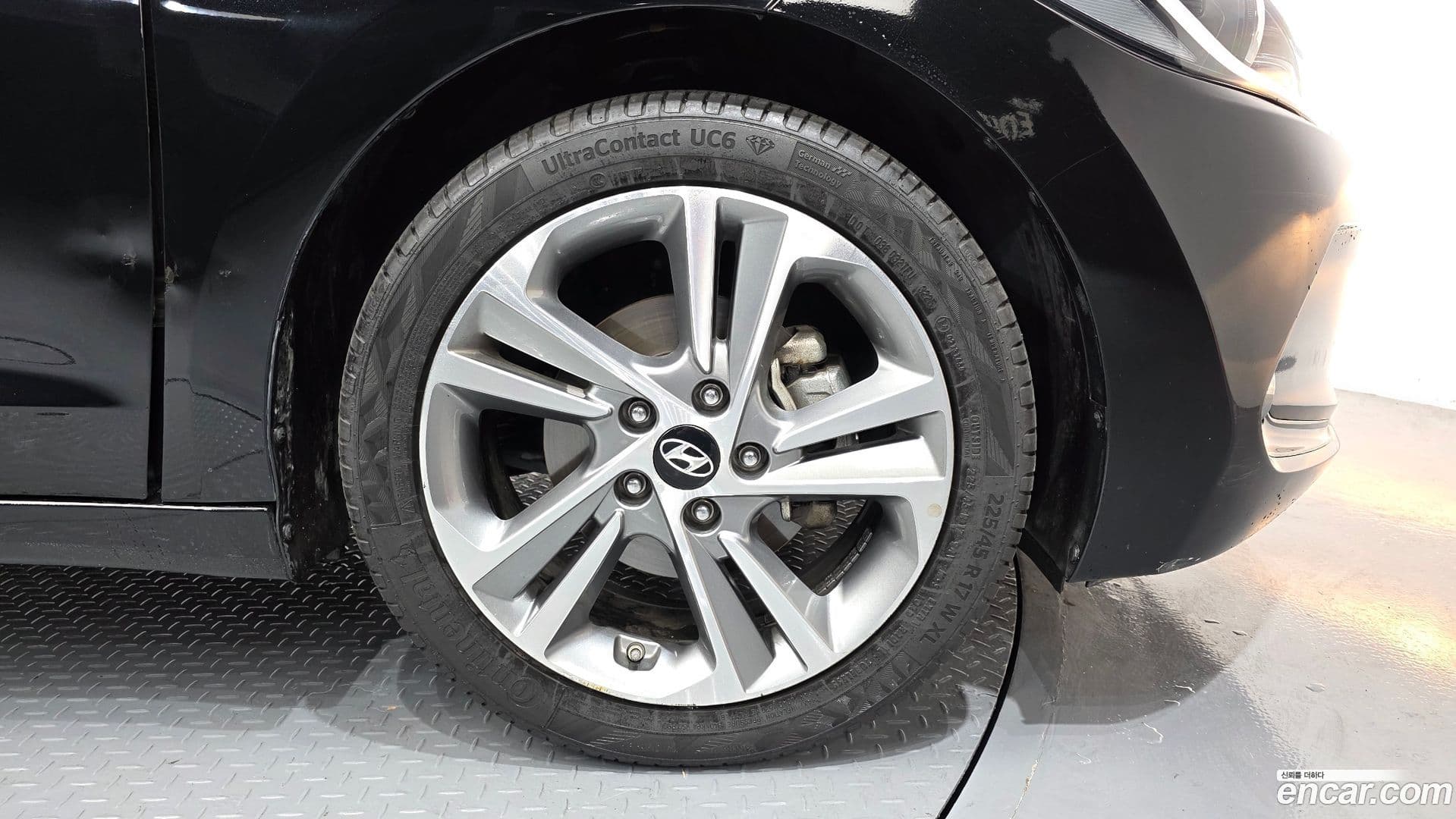 Main__Slider__Photo:AVANTE Hyundai 2017.6-4