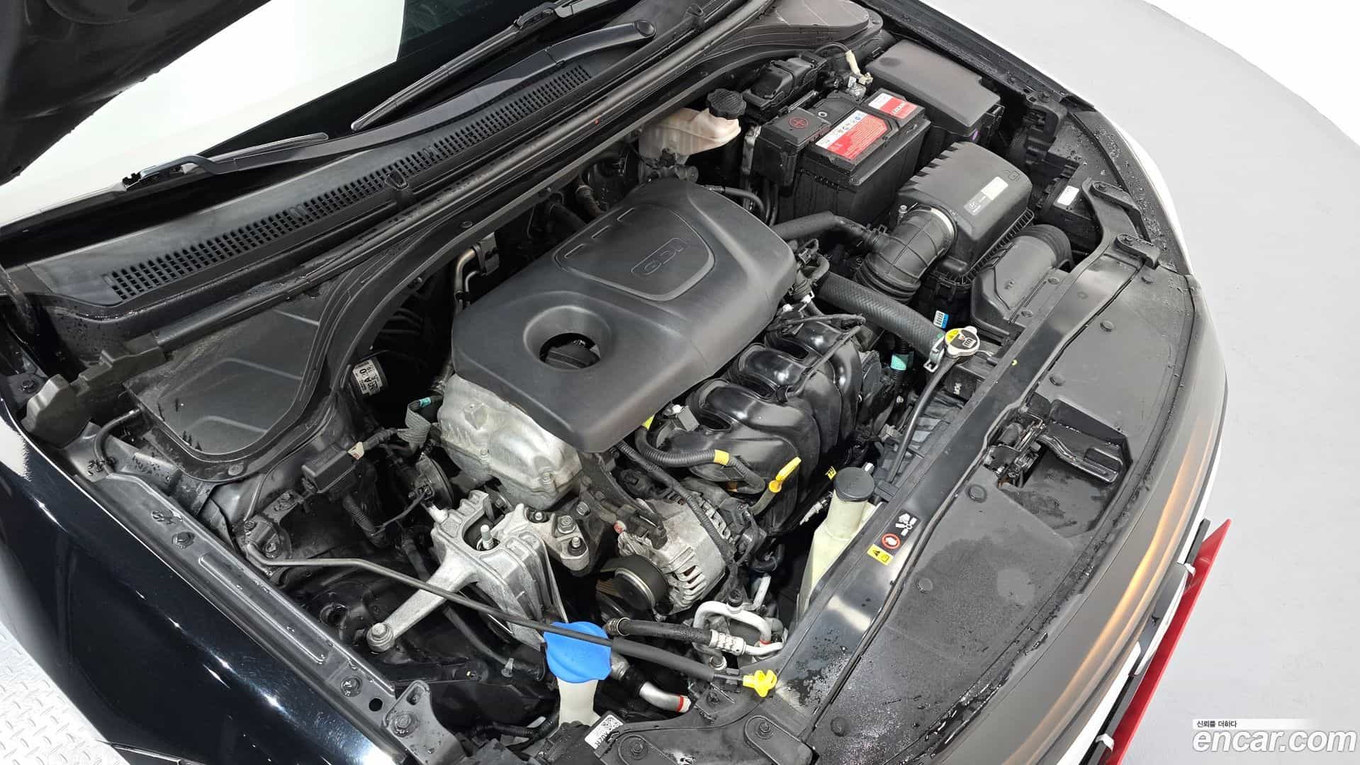 AVANTE Hyundai 2017.6-INNER-006