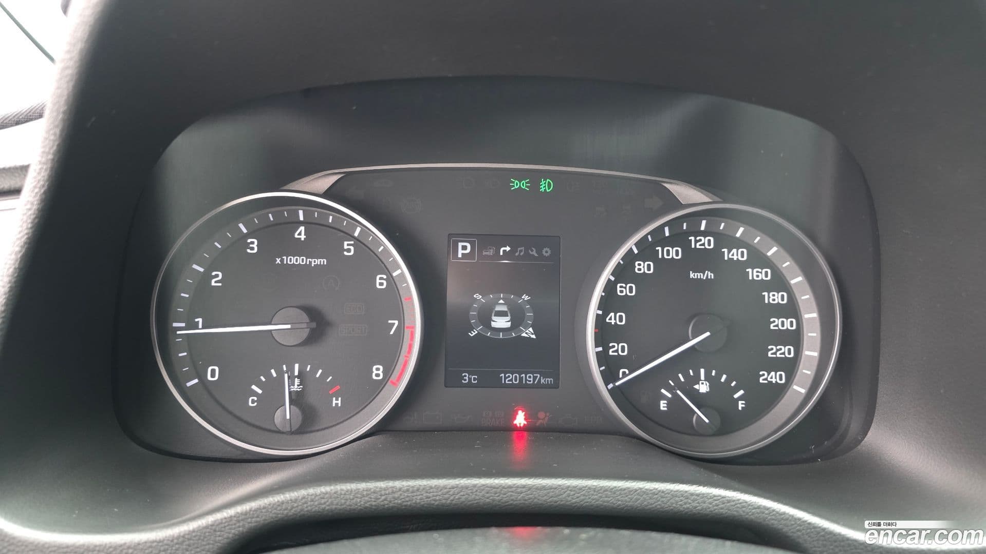 Main__Slider__Photo:AVANTE Hyundai 2017.6-7