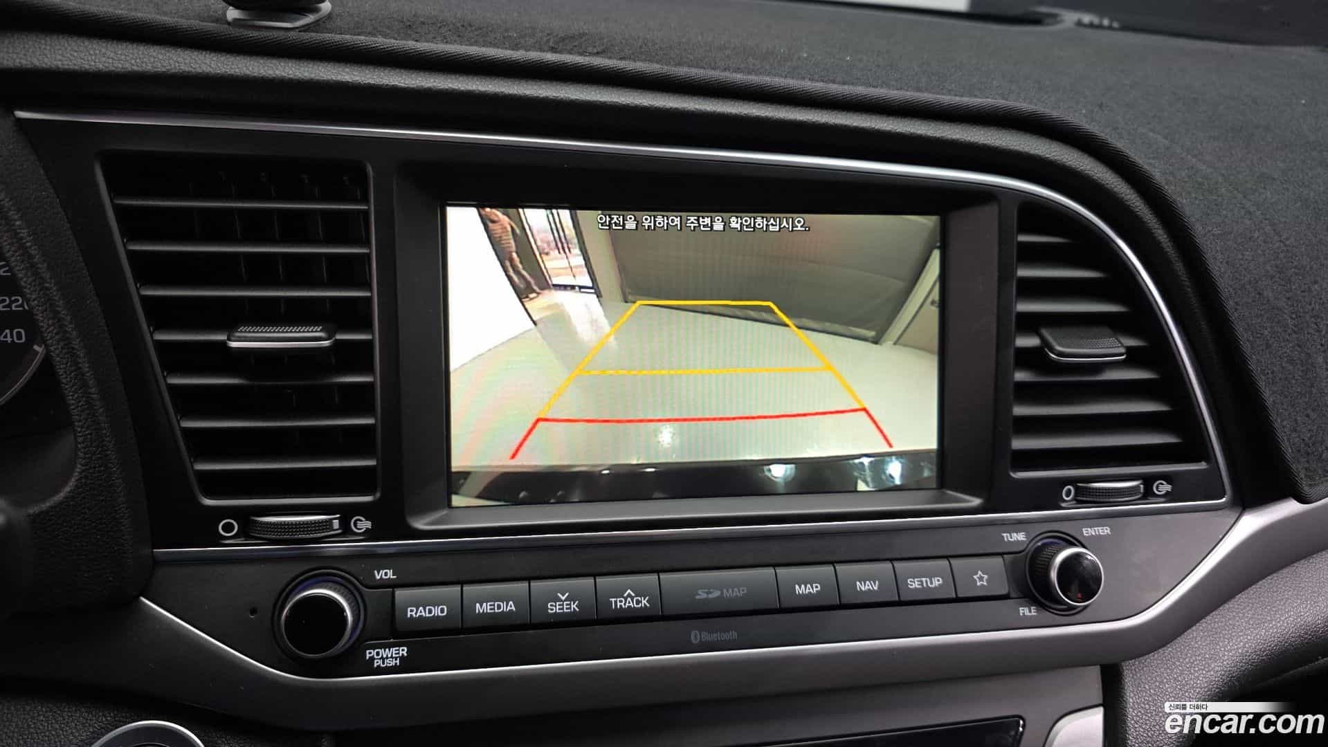 AVANTE Hyundai 2017.6-OPTION-019