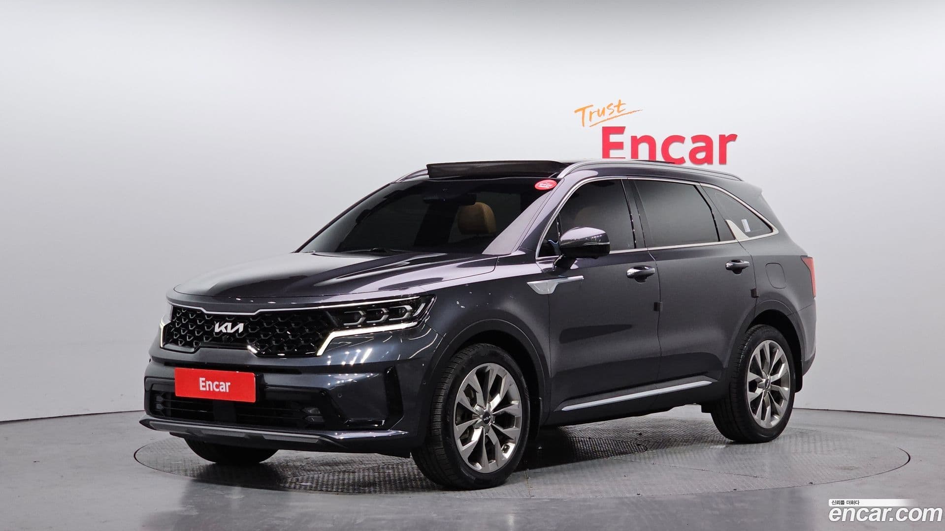 Main__Slider__Photo:Sorento Kia 2021.7-0