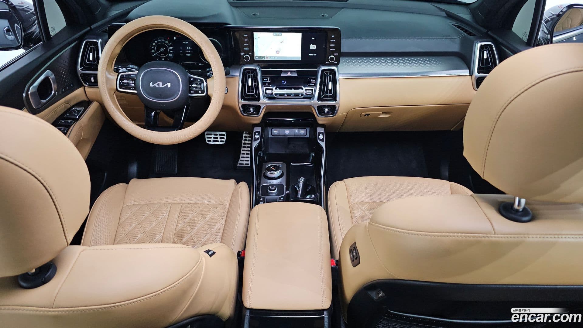 Main__Slider__Photo:Sorento Kia 2021.7-6