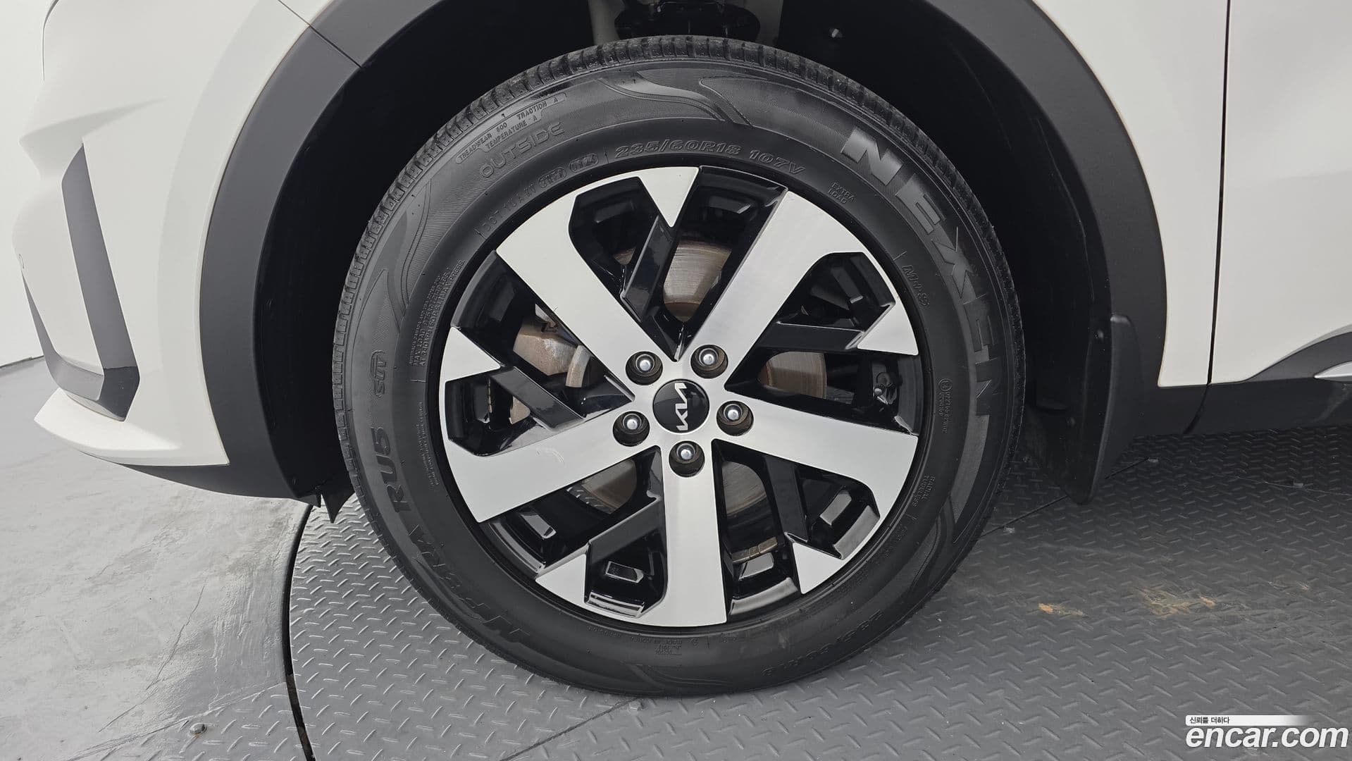 Main__Slider__Photo:Sorento Kia 2023.2-4