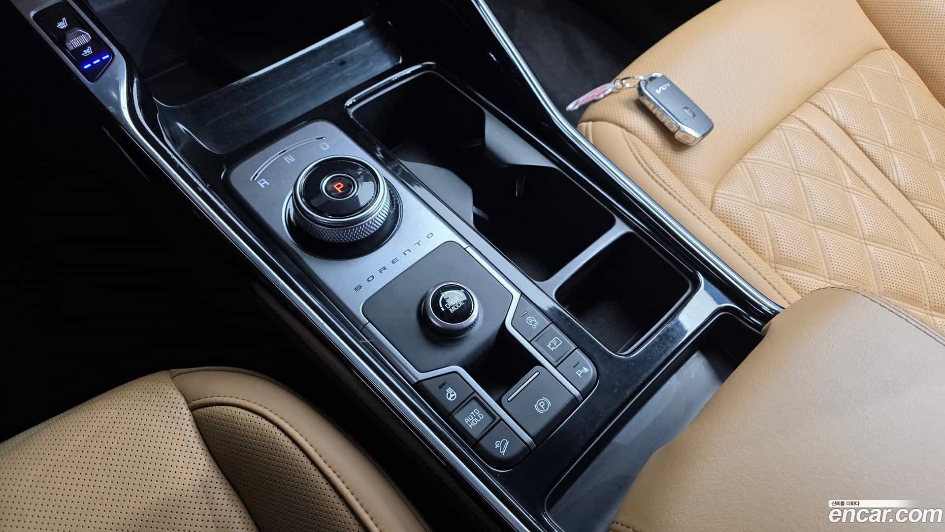 Sorento Kia 2023.2-INNER-009