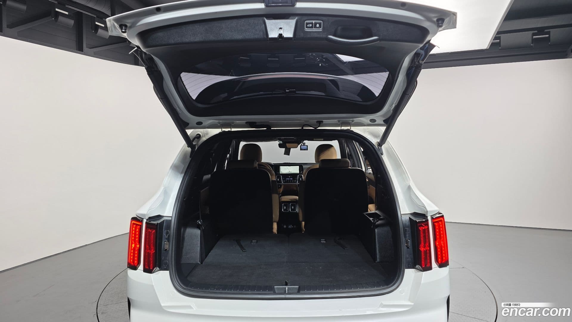 Main__Slider__Photo:Sorento Kia 2023.2-19