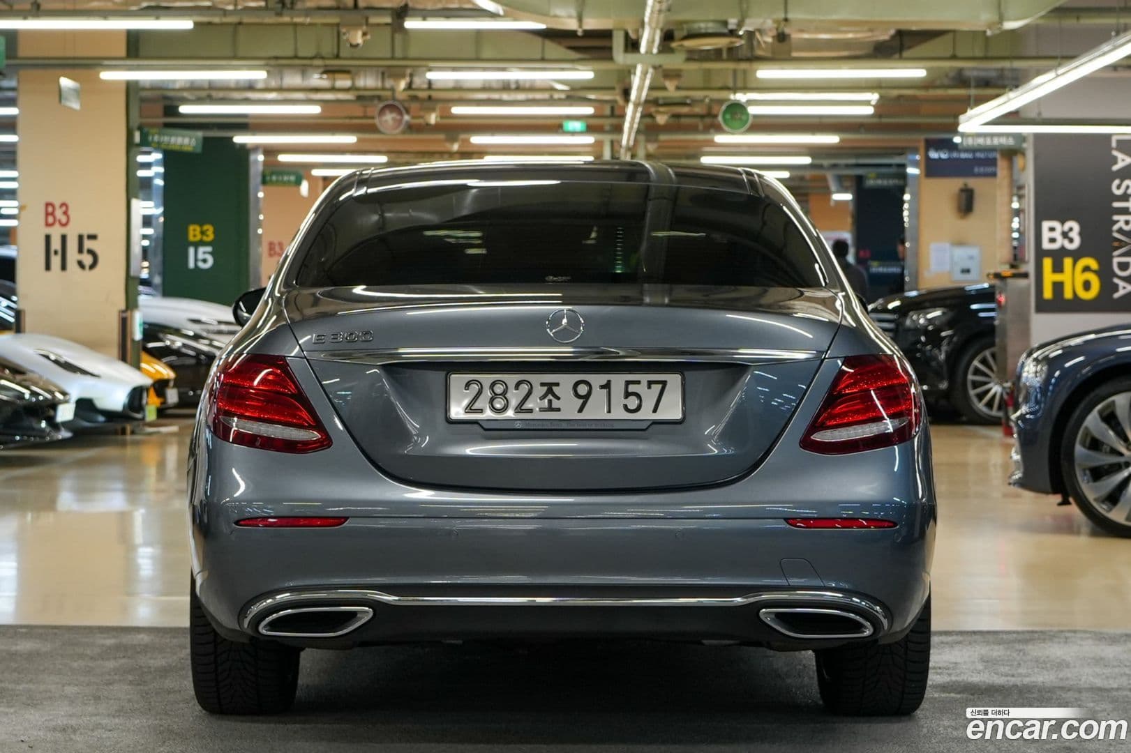 Main__Slider__Photo:E-Class Mercedes-Benz 2020.4-3
