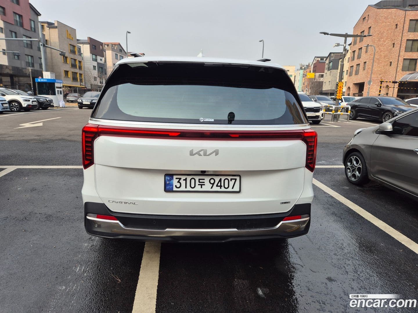 Main__Slider__Photo:Canival Kia 2024.5-4