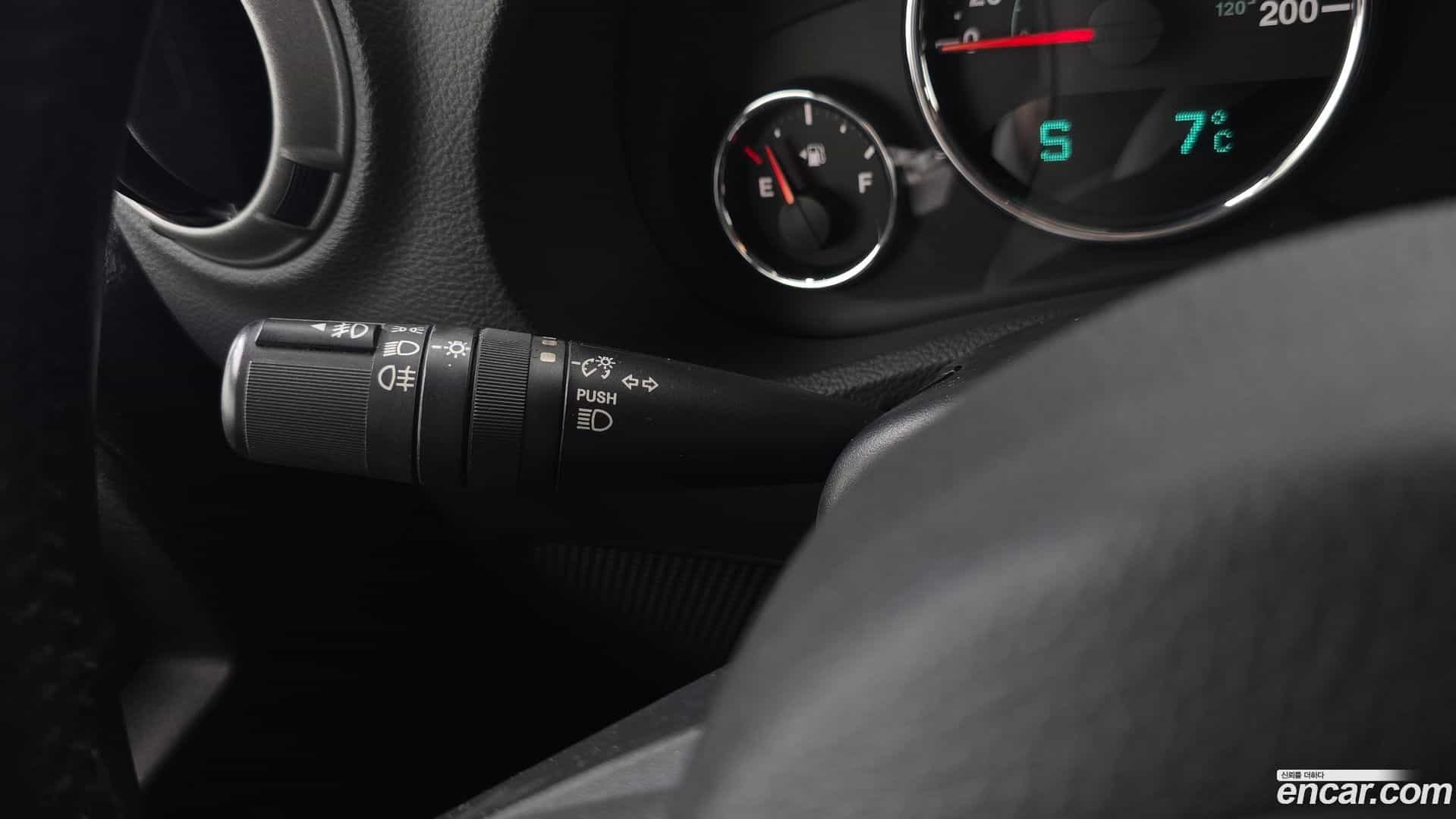 Wrangler Jeep 2012.6-OPTION-019