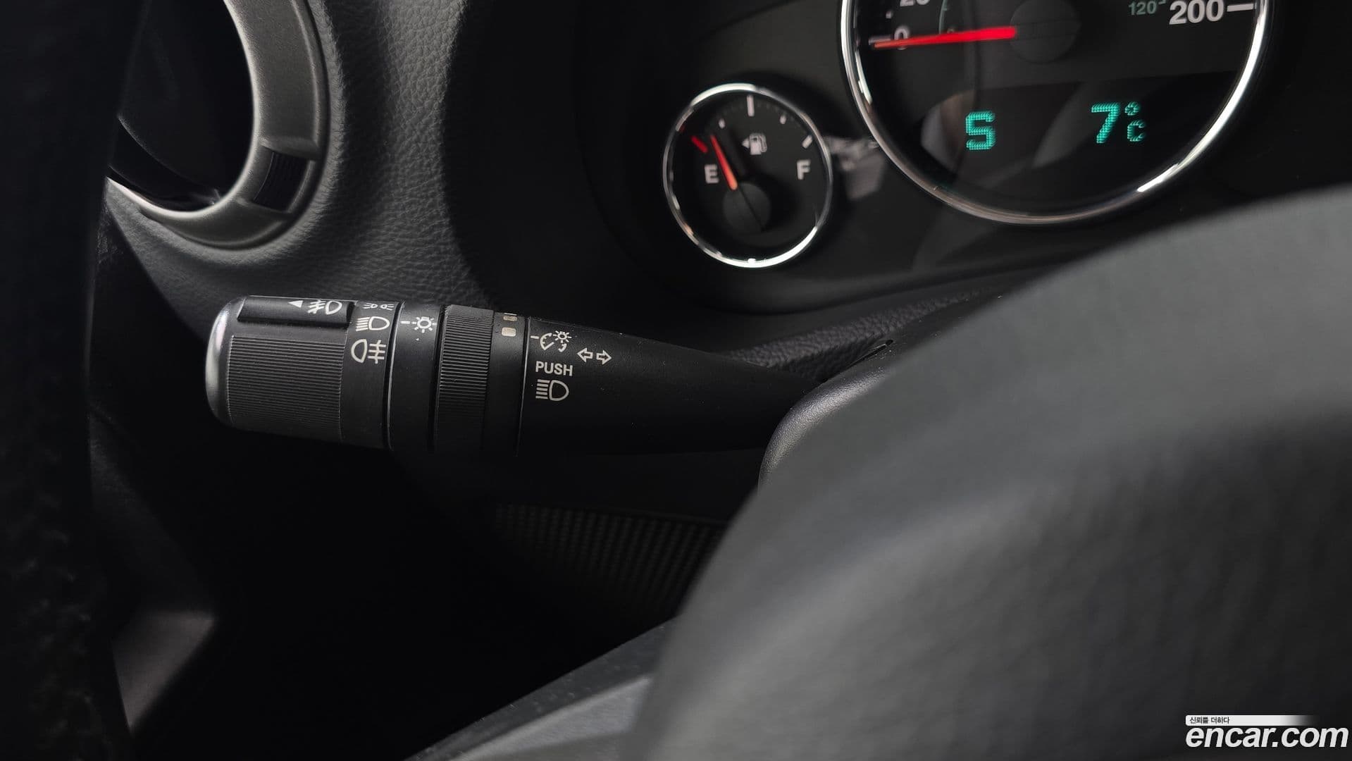 Main__Slider__Photo:Wrangler Jeep 2012.6-14