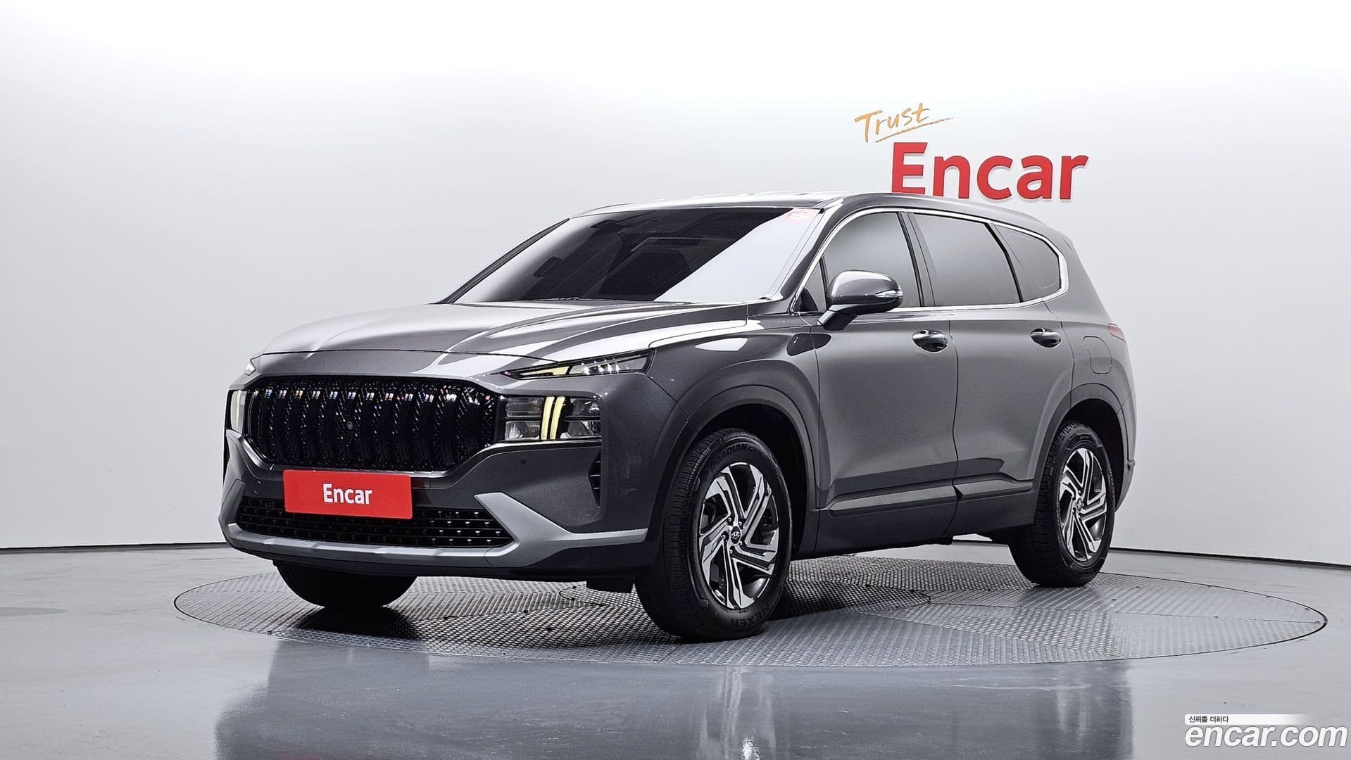 Main__Slider__Photo:Santafe Hyundai 2022.2-0