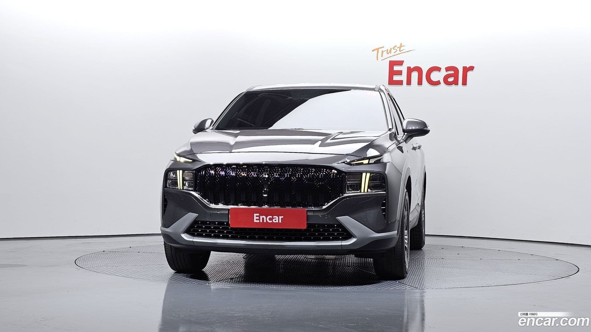 Main__Slider__Photo:Santafe Hyundai 2022.2-2