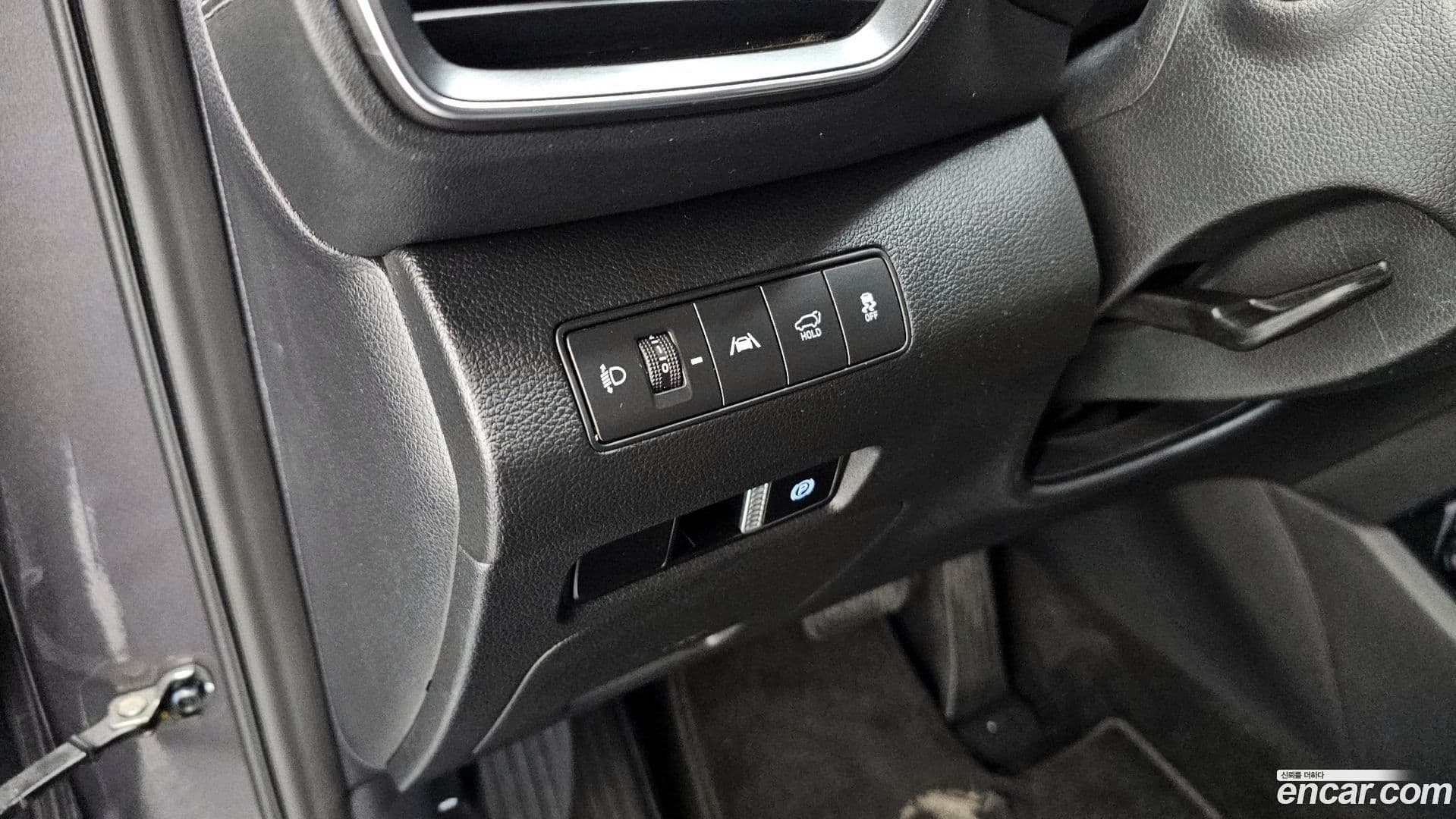 Main__Slider__Photo:Santafe Hyundai 2022.2-15