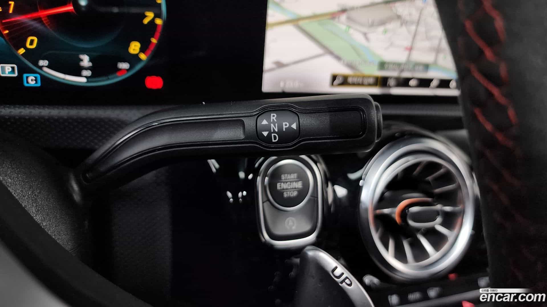 CLA-Class Mercedes-Benz 2021.9-INNER-009